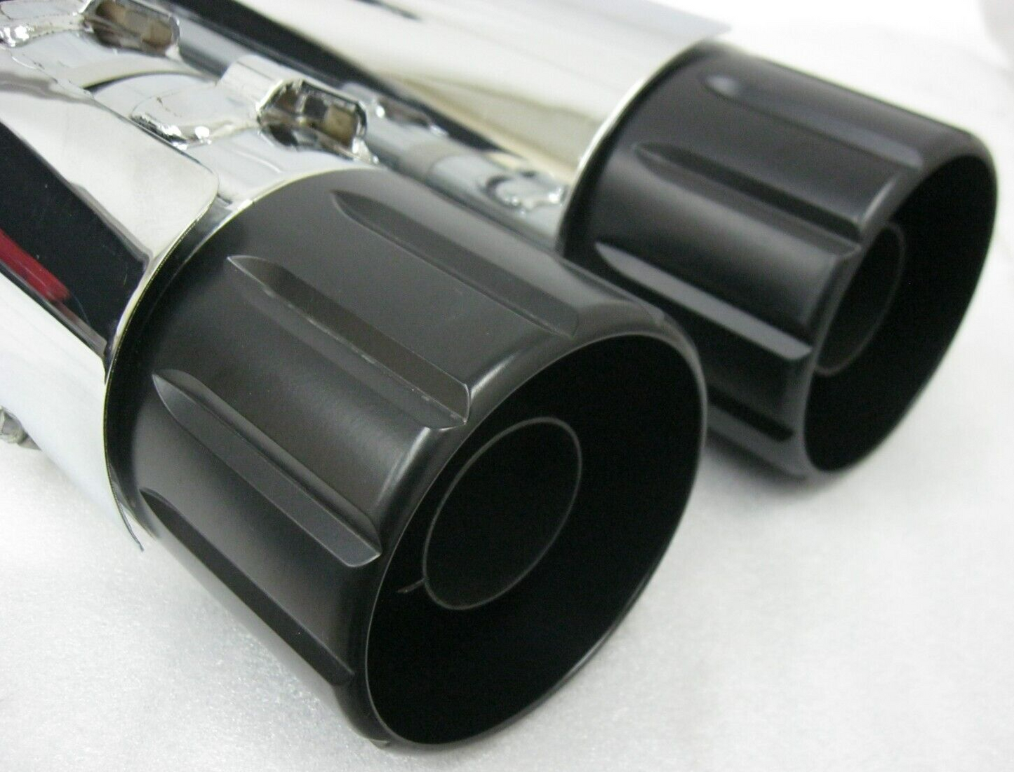 Harley-Davidson OEM 2017 CVO Chrome Mufflers 64900256/7 & End Caps 65100059