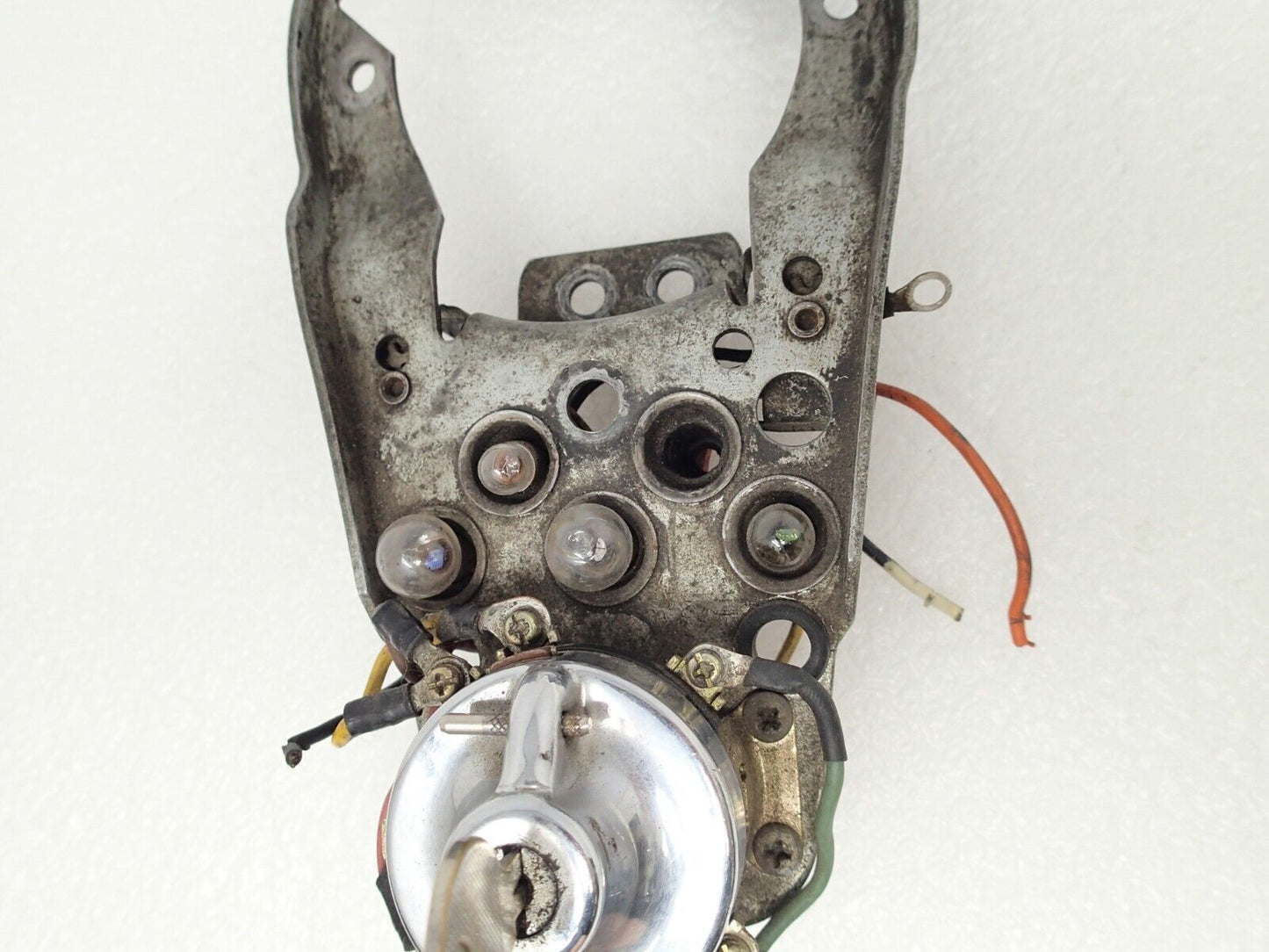 Softail Herritage Speedo Speedometer Bracket Mount Five Light Dash Base 39-0960