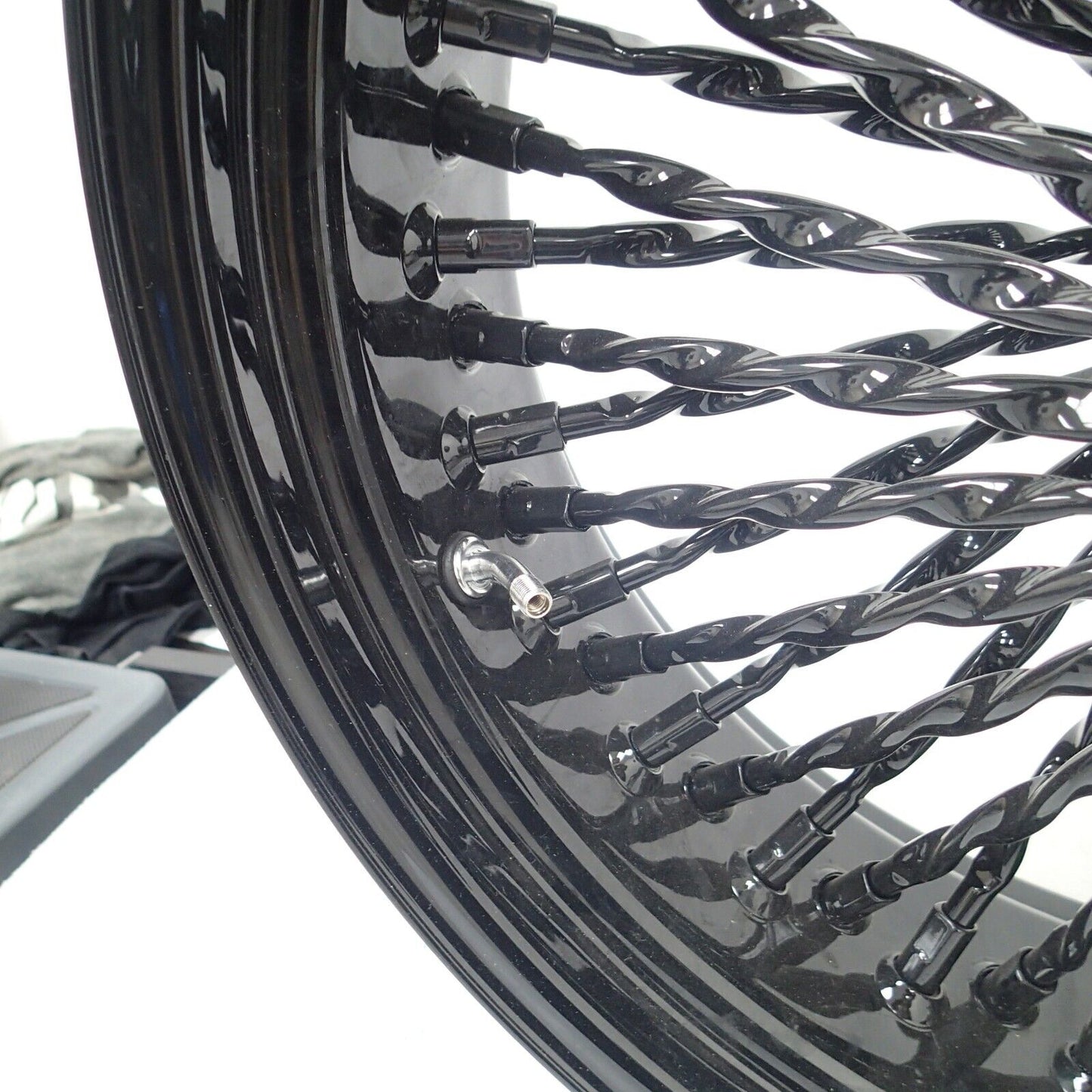 DNA 18" 18X5.5 CALI FAT SPOKE WHEEL 52 STAINLESS  HARLEY SOFTAIL DYNA REAR RIM