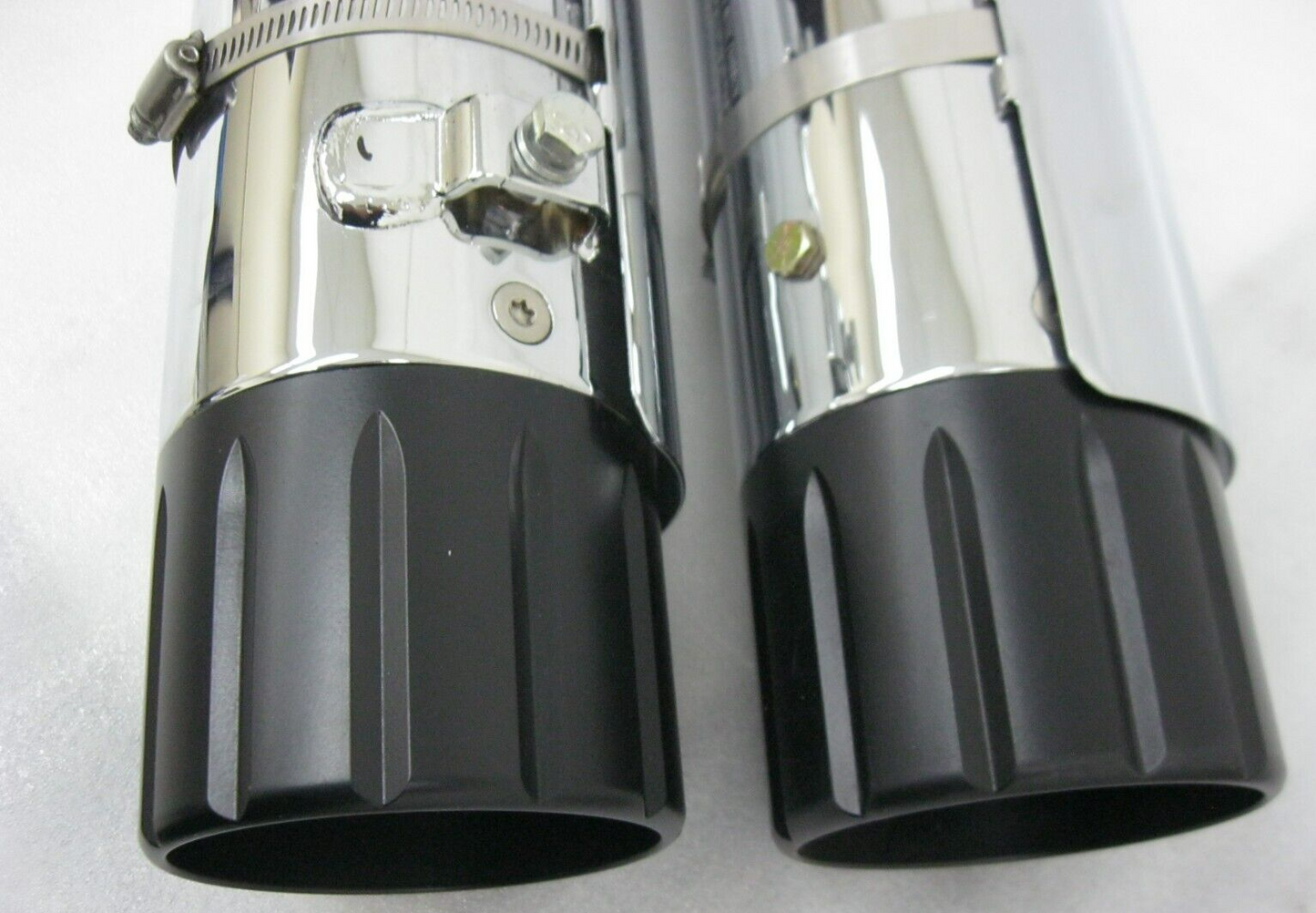 Harley-Davidson OEM 2017 CVO Chrome Mufflers 64900256/7 & End Caps 65100059