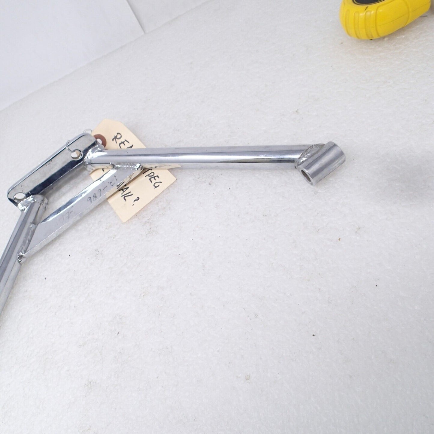 Harley Davidson REAR FOOTPEG • MOUNT XL, SOFTAIL?