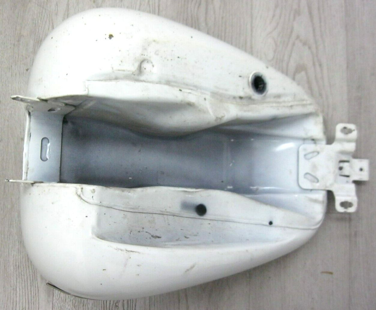 Harley-Davidson OEM 08-23 Touring Frost Ice Pearl Fuel Tank 61000120DZS