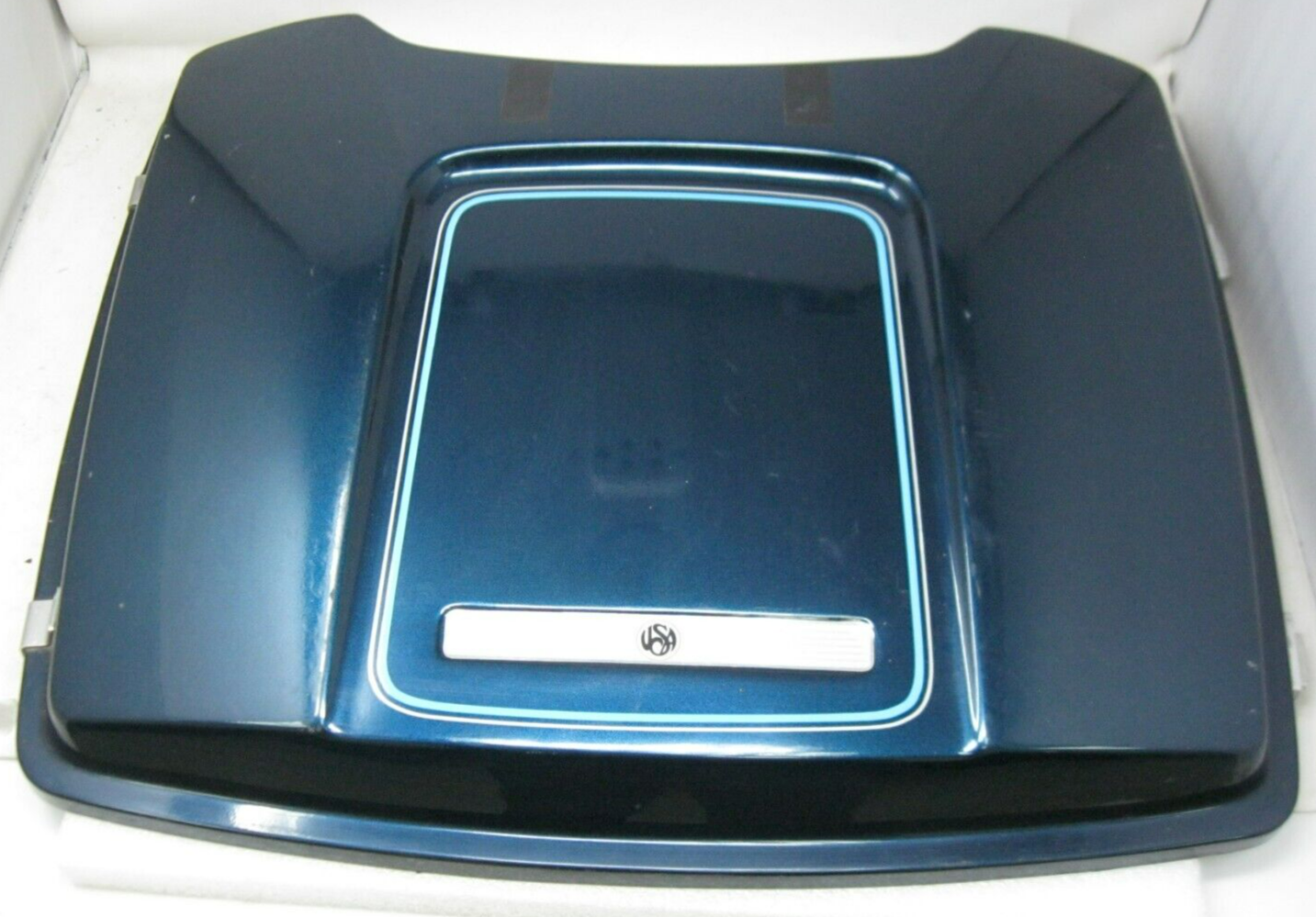 Harley-Davidson OEM 93-13 Tour-Pak Lid, Scuffs in Paint