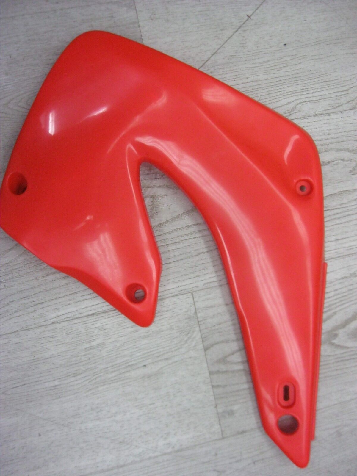 HONDA CR125 Red Radiator Cover RED CR-CR125 (98-99 )
