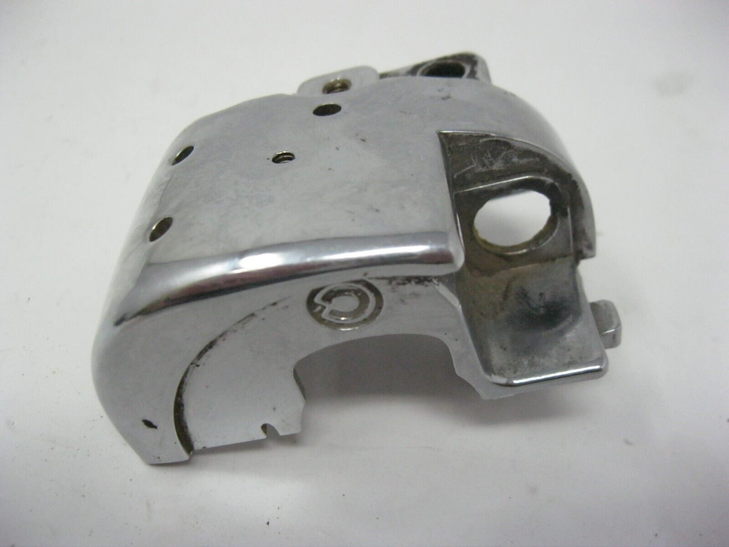 96-17 Harley Softail, Dyna Lower Right Housing Possibly Drag Spec. 0616-0144