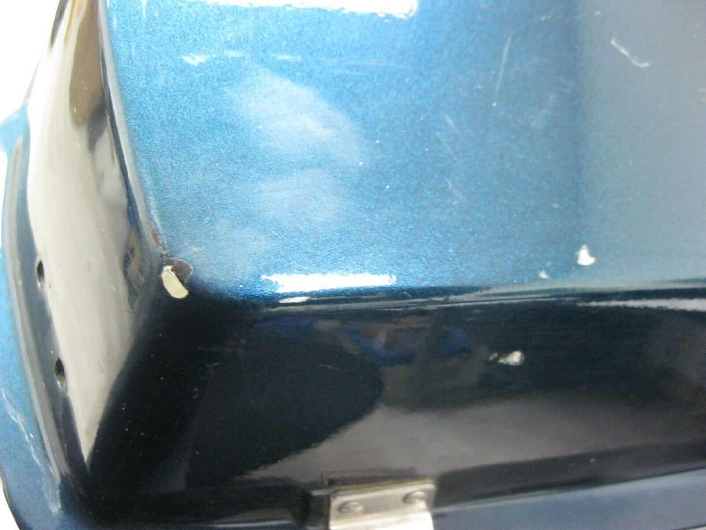 Harley-Davidson OEM 93-13 Tour-Pak Lid, Scuffs in Paint