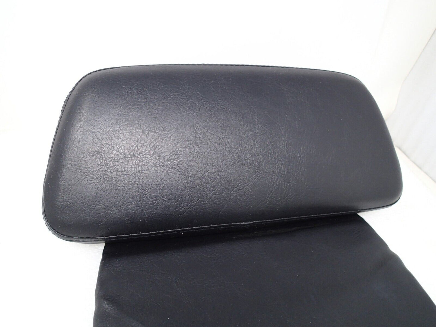 HARLEY DAVIDSON GENUINE CHOPPED TOUR PAK BACKREST PAD 52300319