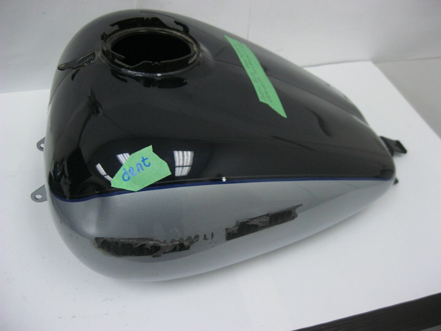 Harley Davidson FLTR, FLHT FLHX Fuel Tank Dark Blue Pearl 61356-08CPS DENT