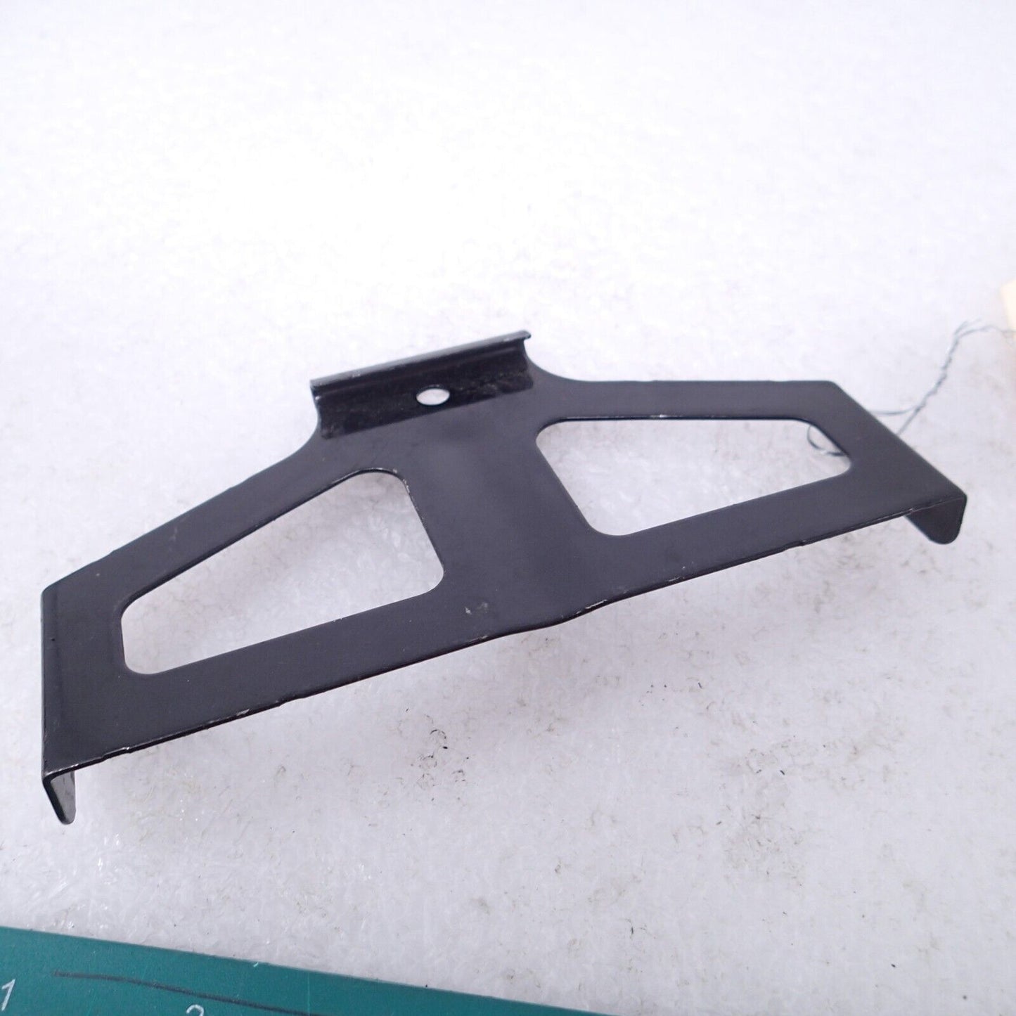 ADJUSTABLE LICENSE PLATE BRACKET