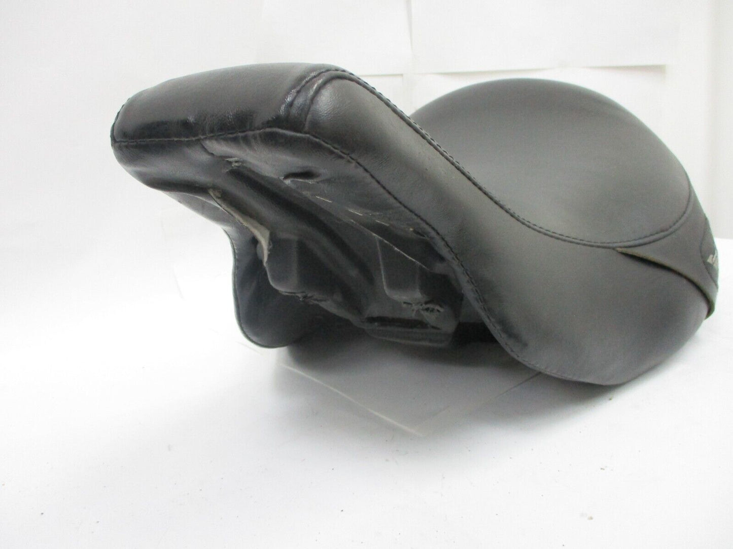 97-07 Harley Road King Touring Sundowner solo seat Street Glide 51928-01