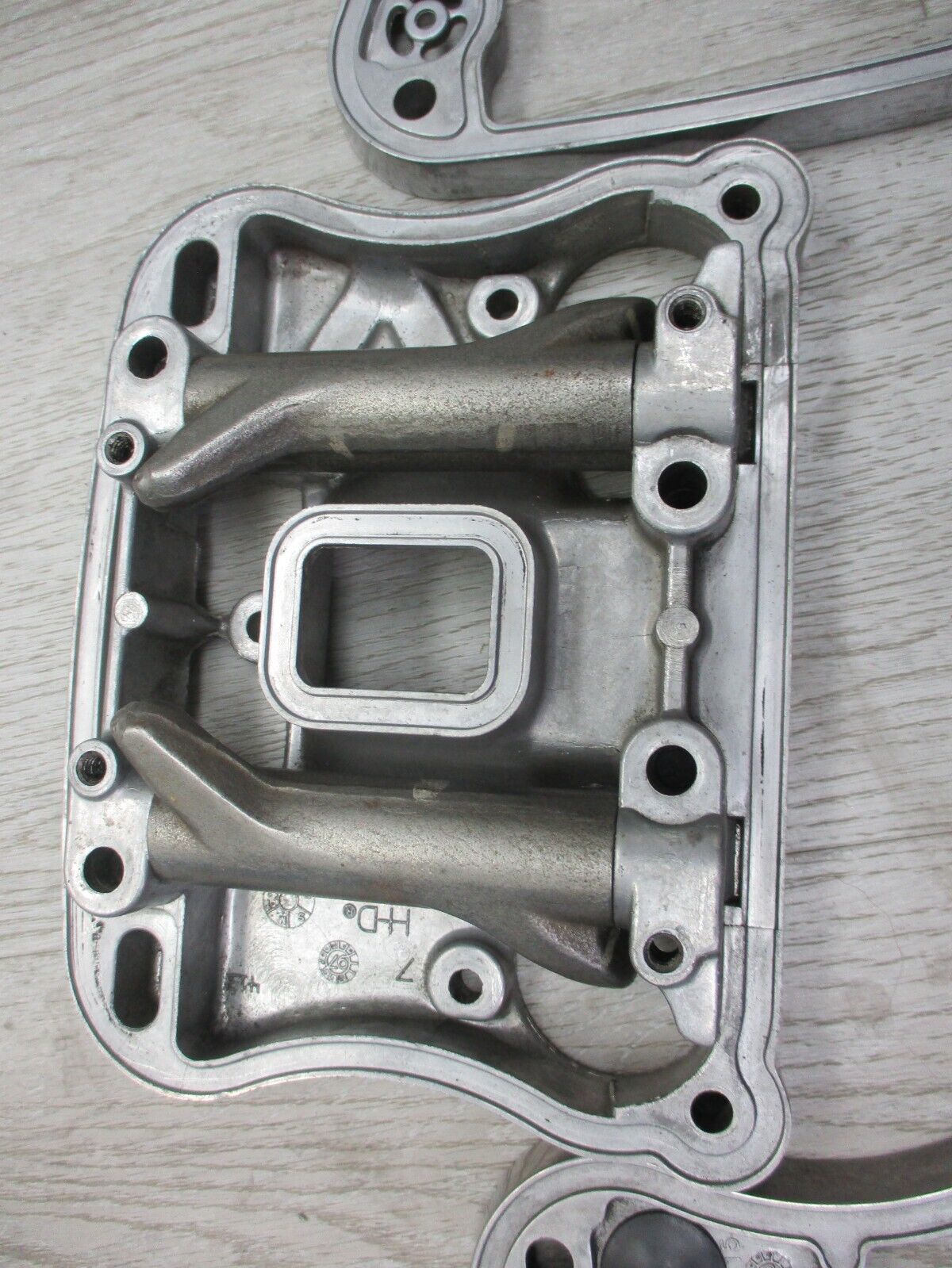 USED Harley Davidson Inner Rocker Arm Cover rocker arms  17532-86B Rocker Boxes
