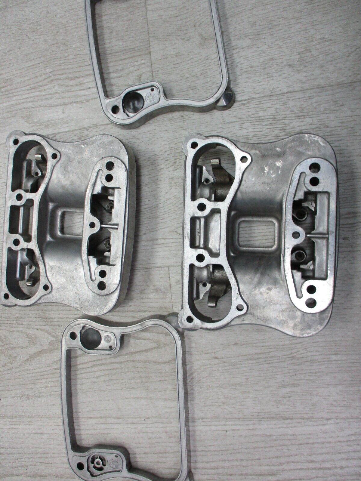 USED Harley Davidson Inner Rocker Arm Cover rocker arms  17532-86B Rocker Boxes