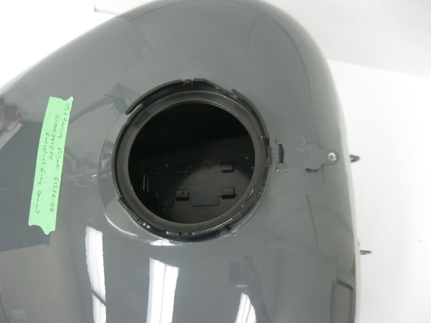 Harley Davidson OEM FLTR GREY 61356-08 Gas FUEL Tank gray STREET GLIDE