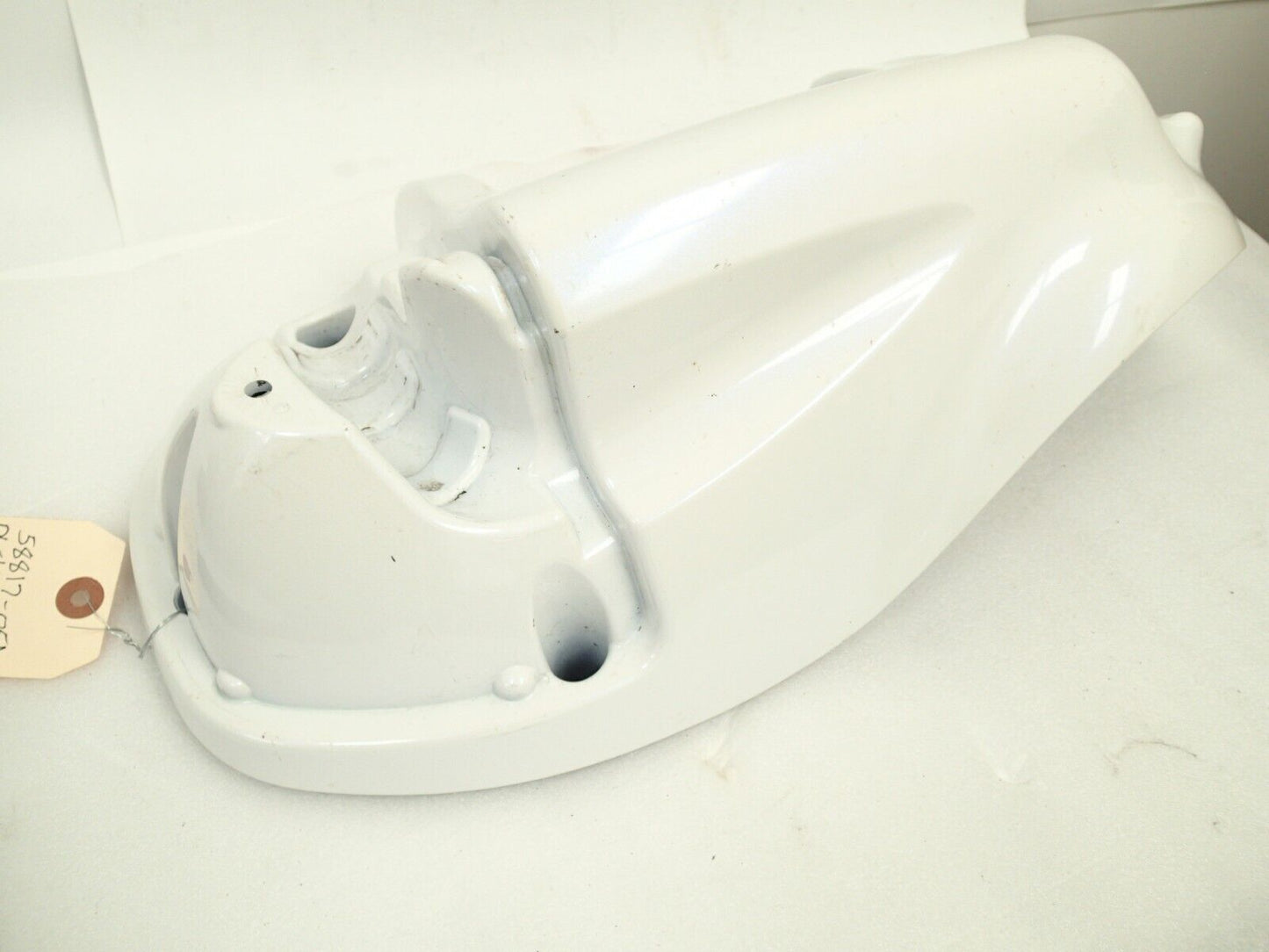 OEM 04 - 16 Harley Davidson TOURING Lower Fairing RT Side 58817-05A White Scuff