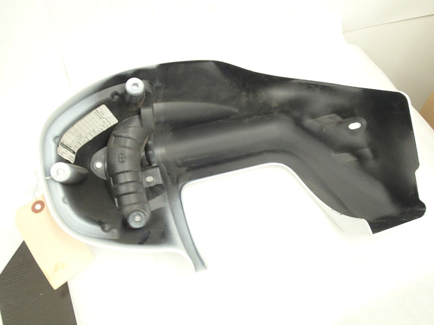 OEM 04 - 16 Harley Davidson TOURING Lower Fairing RT Side 58817-05A White Scuff