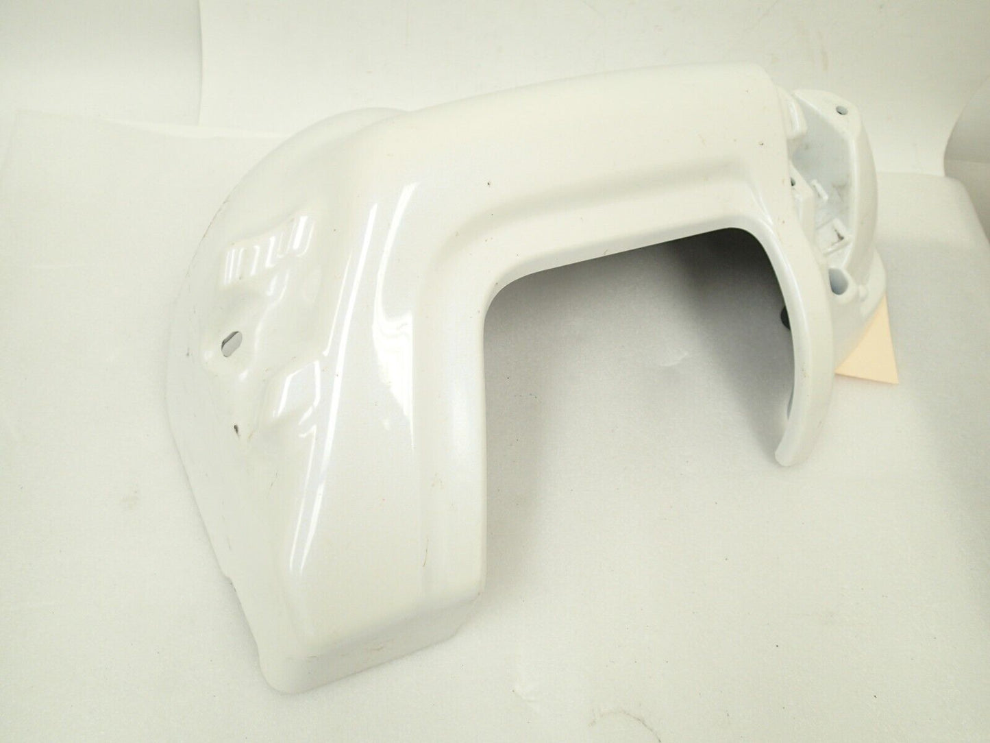 OEM 04 - 16 Harley Davidson TOURING Lower Fairing RT Side 58817-05A White Scuff