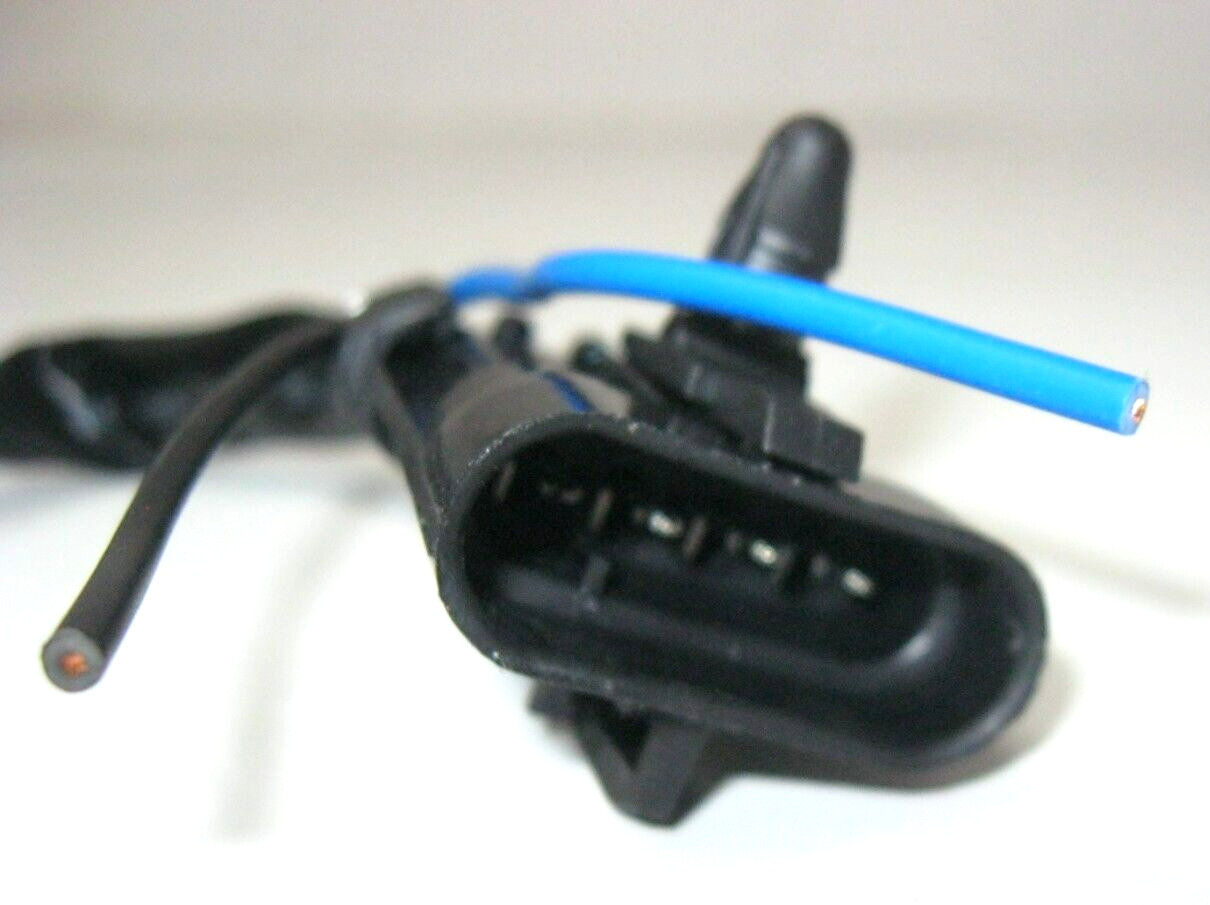 Custom Dynamics 14-19 FLHT LED HEADLIGHT ADAPTER   2120-0647