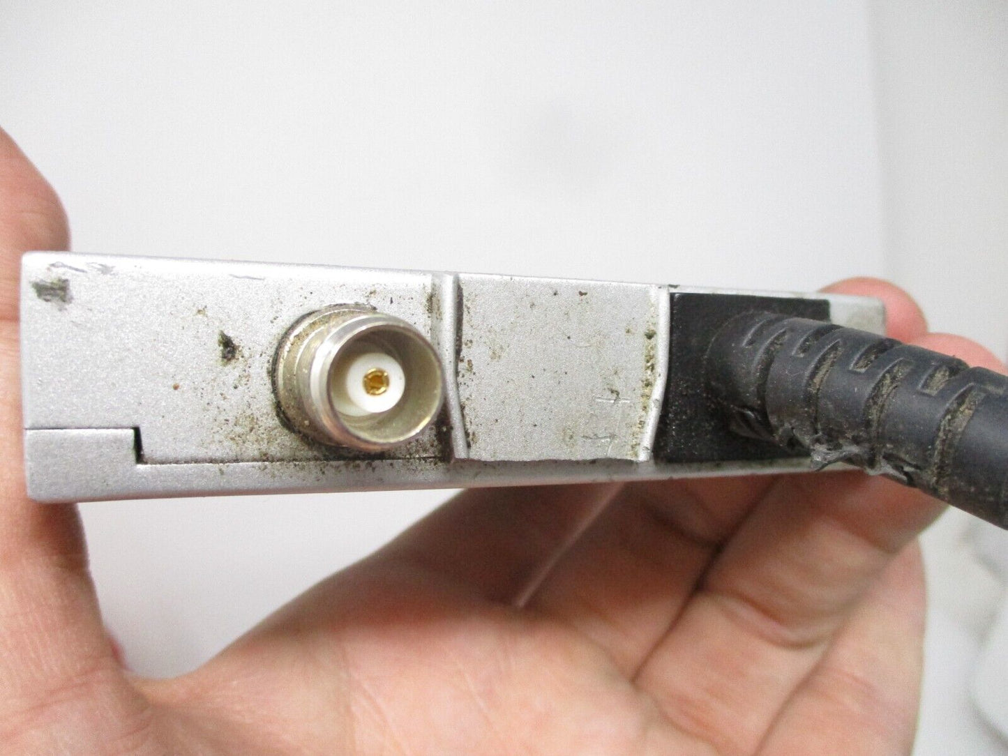Broken mount 76236-06C Harley CB Radio Module 06-13 Touring Harman Kar ...