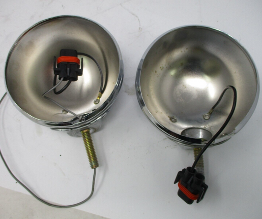 '13 Harley Electra Glide Ultra FRONT LEFT R/L AUXILLARY LAMP HOUSING BENT BOLT