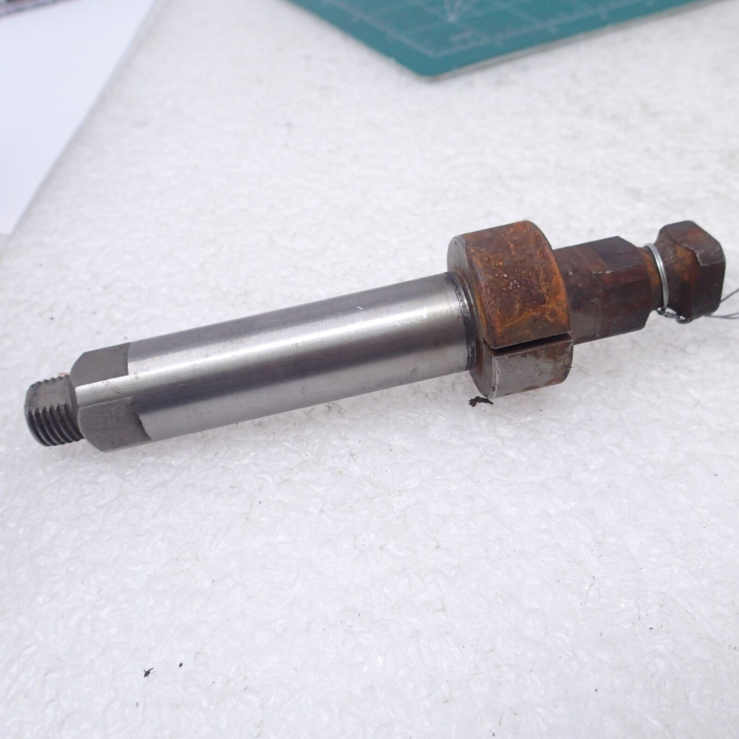 HARLEY PANHEAD SHOVELHEAD KICK STARTER SHAFT 33096-54A USED