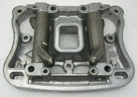 Harley-Davidson OEM 04-06 XL 883 Lower Rocker Cover c/w Rocker Arms  17532-86C