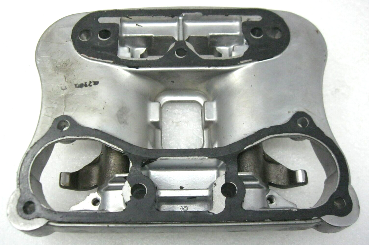 Harley-Davidson OEM 04-06 XL 883 Lower Rocker Cover c/w Rocker Arms  17532-86C