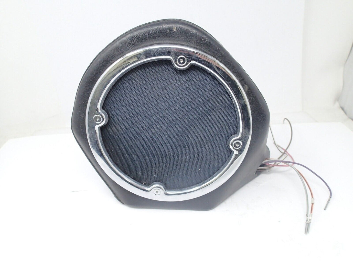 Harley-Davidson Left Speaker Box FLH Harley Touring Rear Speaker Pod 76303-98A