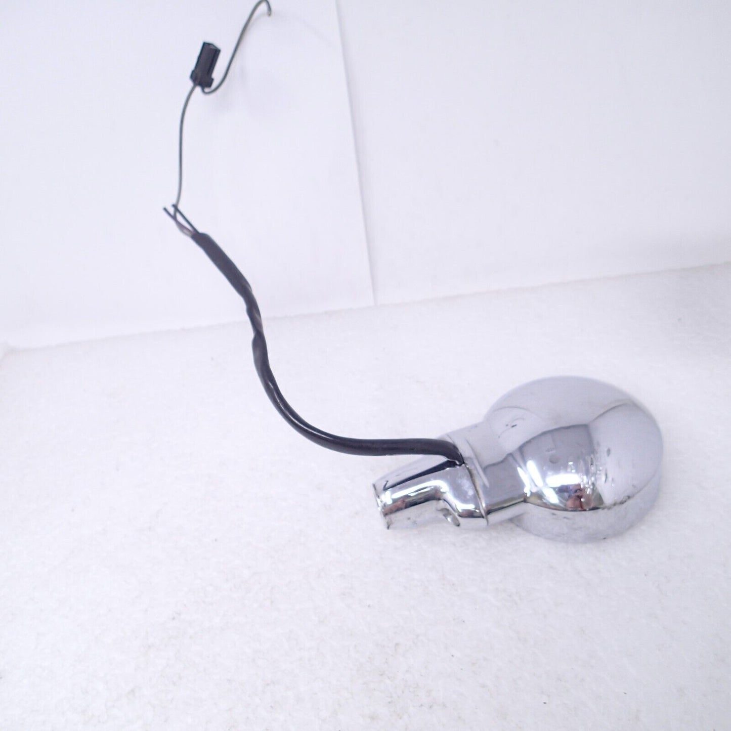Harley-Davidson Front Turn Signal '99-Later 68766-94 ONE UNIT NO LENS