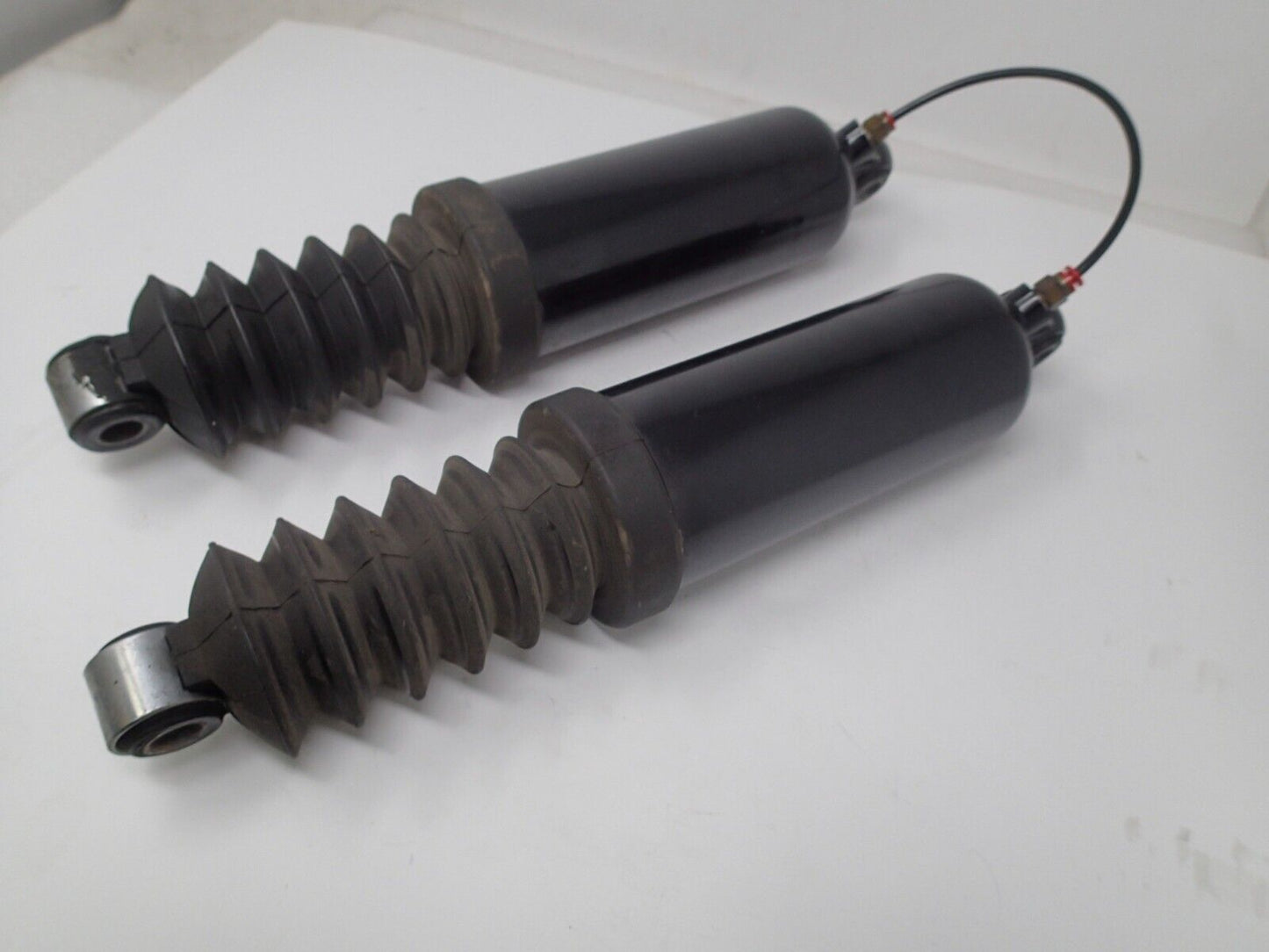 03 Harley Touring Electra Glide FLHTI rear air shocks 54565-97