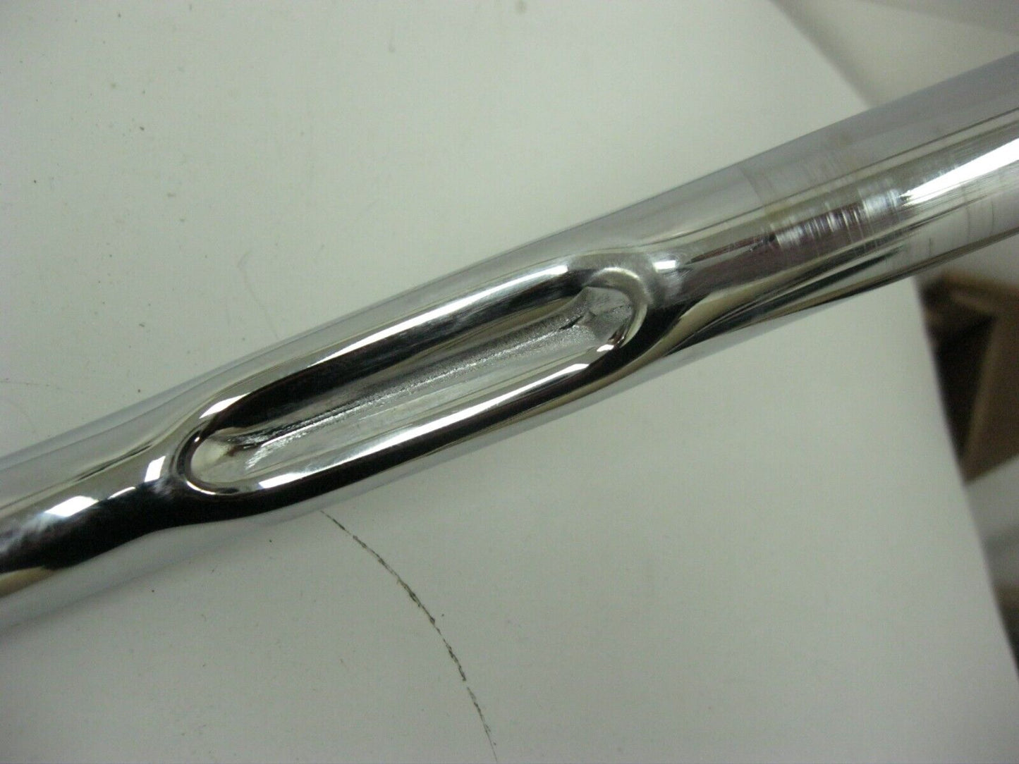 Unbranded Appx 8" Tall x 30" Wide with 7" Pullback 1" OD Non-Knurled Handlebars
