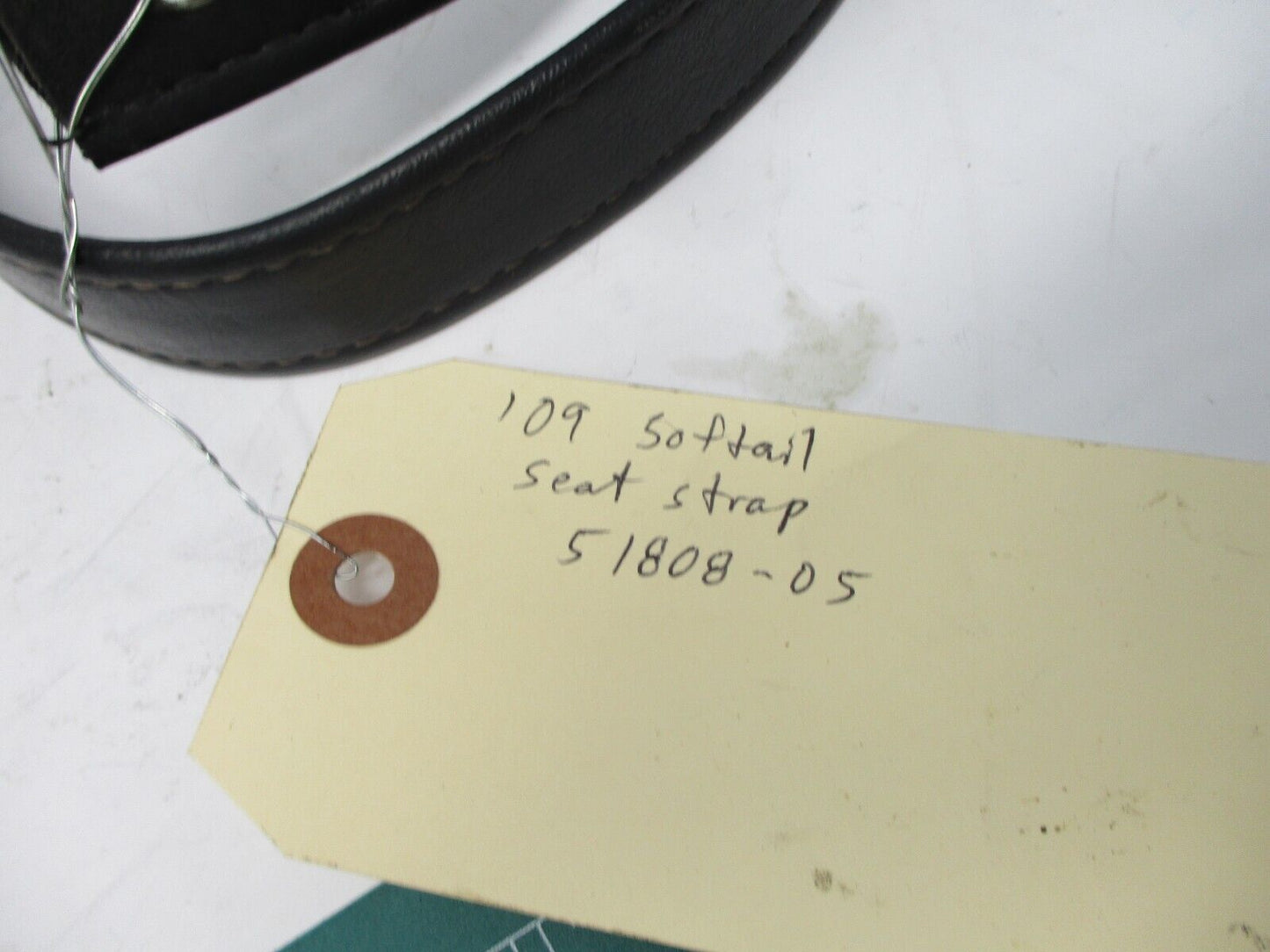 1 USED 21'' inch OEM Harley Davidson Grab Strap P/N 51808-05