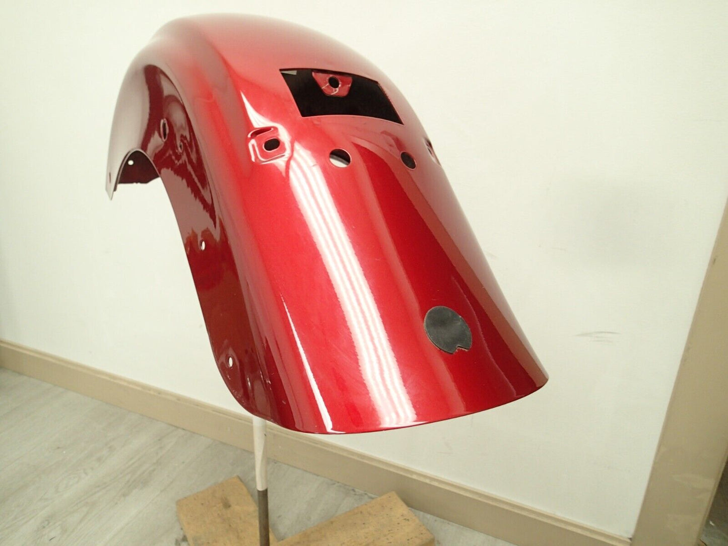 Harley Davidson OEM FLHX Rear Fender Red Hot Sun Glo 59731-09CYS NO DENT. GOOD