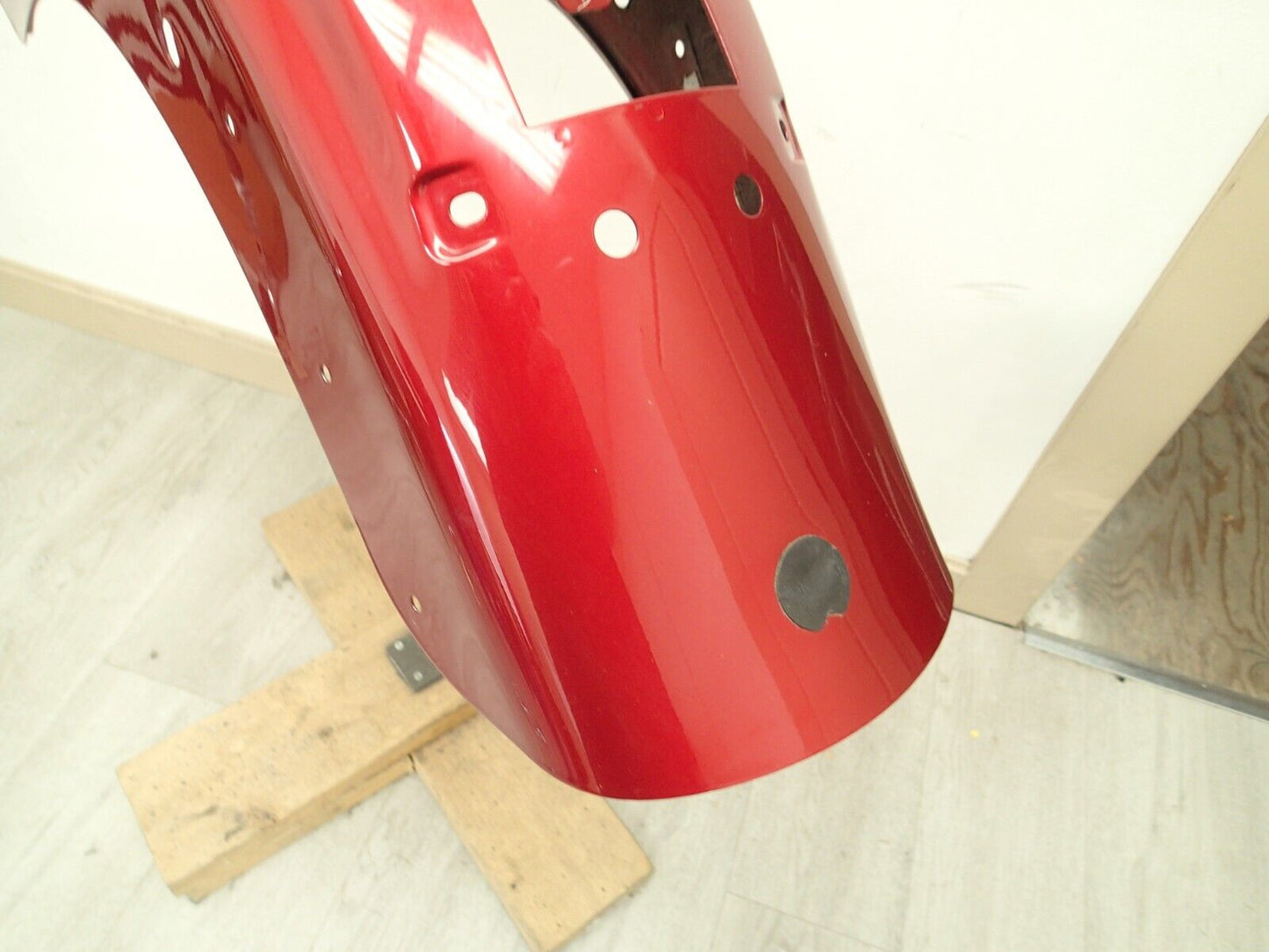 Harley Davidson OEM FLHX Rear Fender Red Hot Sun Glo 59731-09CYS NO DENT. GOOD