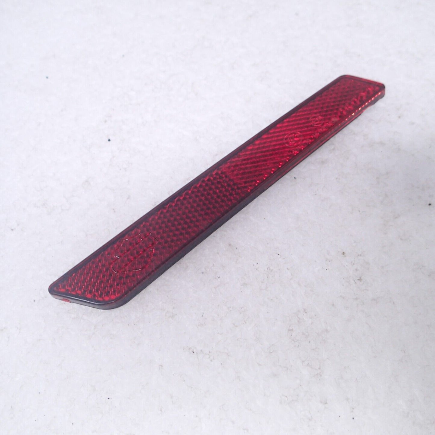 OEM Harley-Davidson RIGHT SIDE RED Reflector 59287-92 USED