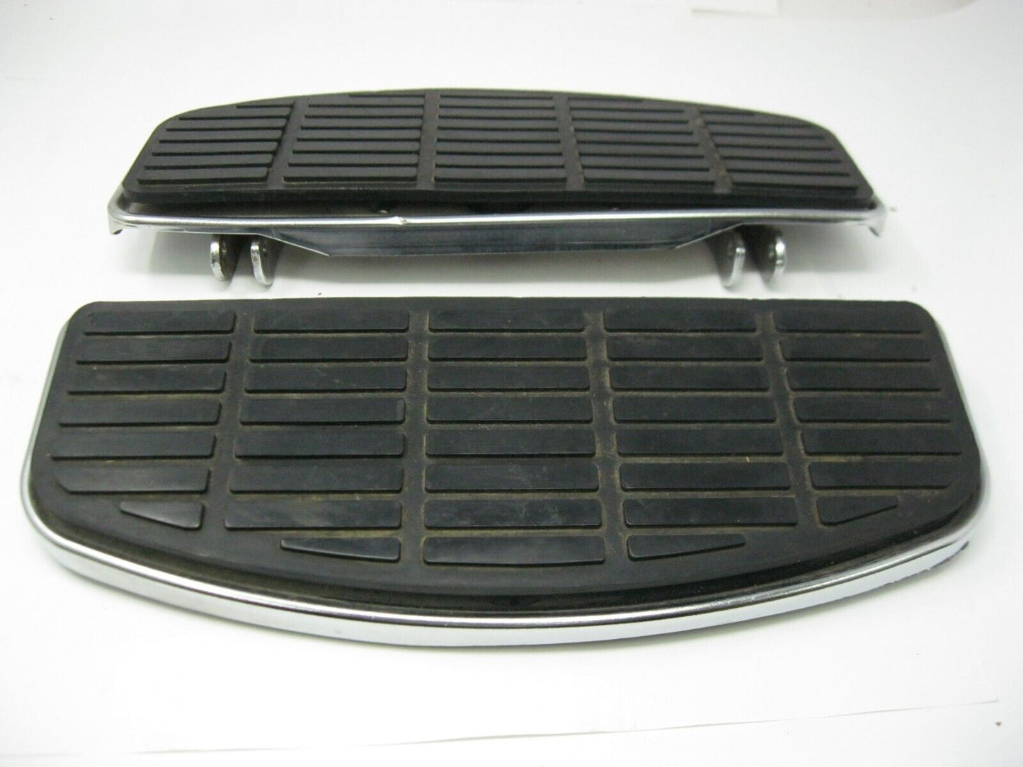 Harley-Davidson OEM  80-05 Touring Rider Floorboards 50621-79A