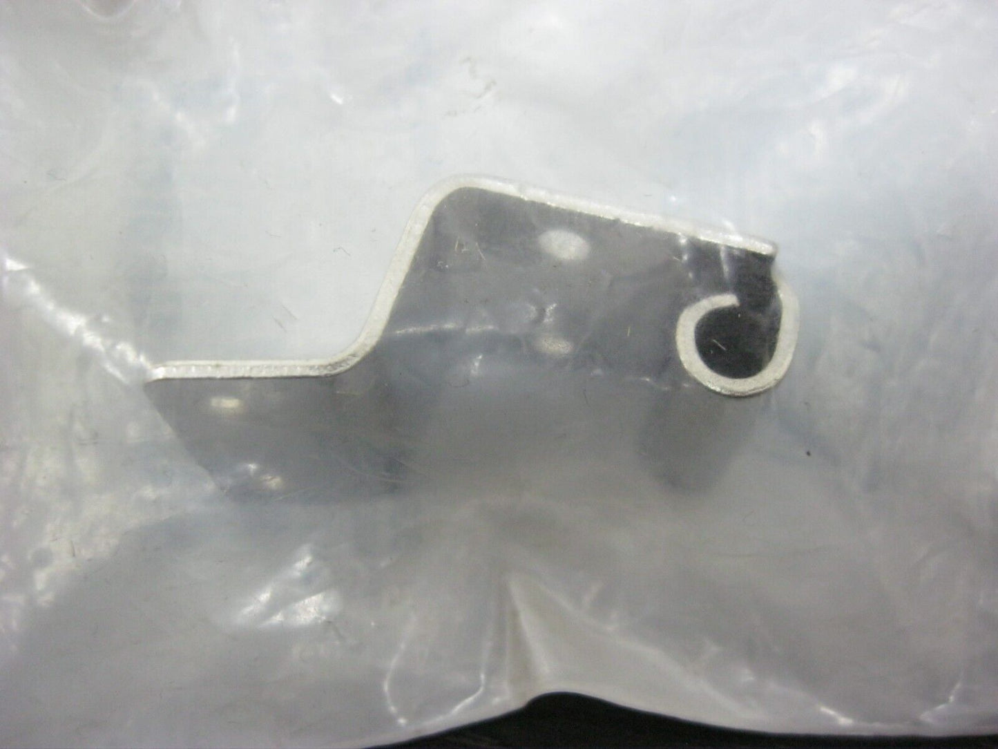 Harley-Davidson OEM 91-13 Touring Tour-Pak Hinge Plate 53426-87
