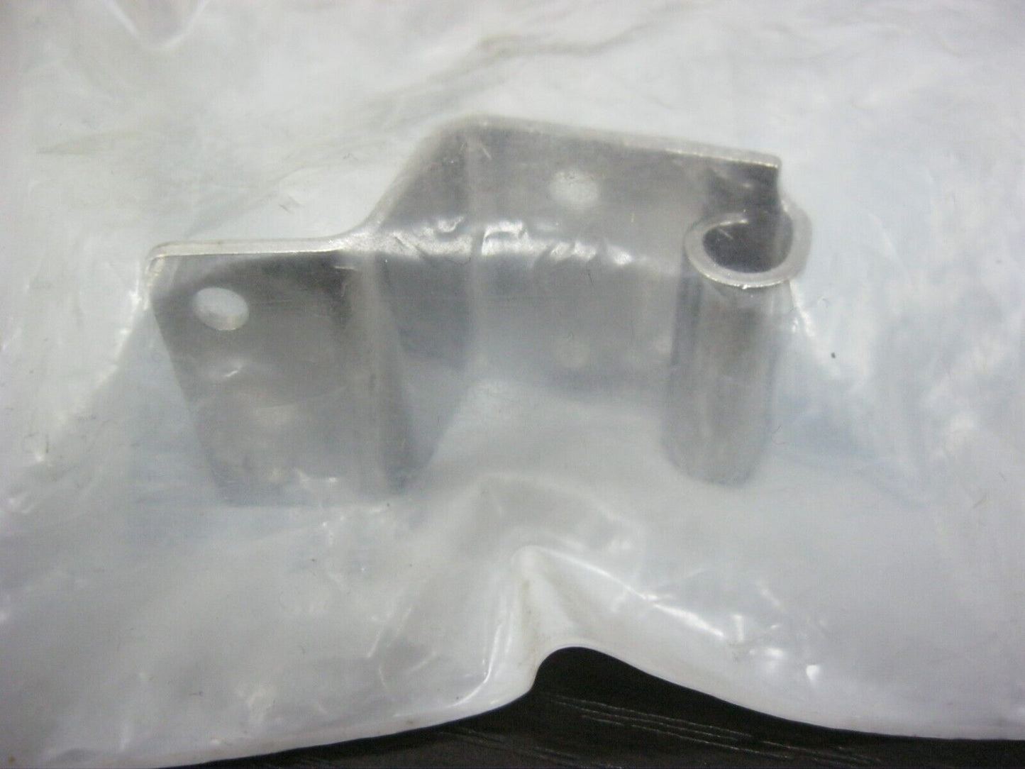 Harley-Davidson OEM 91-13 Touring Tour-Pak Hinge Plate 53426-87