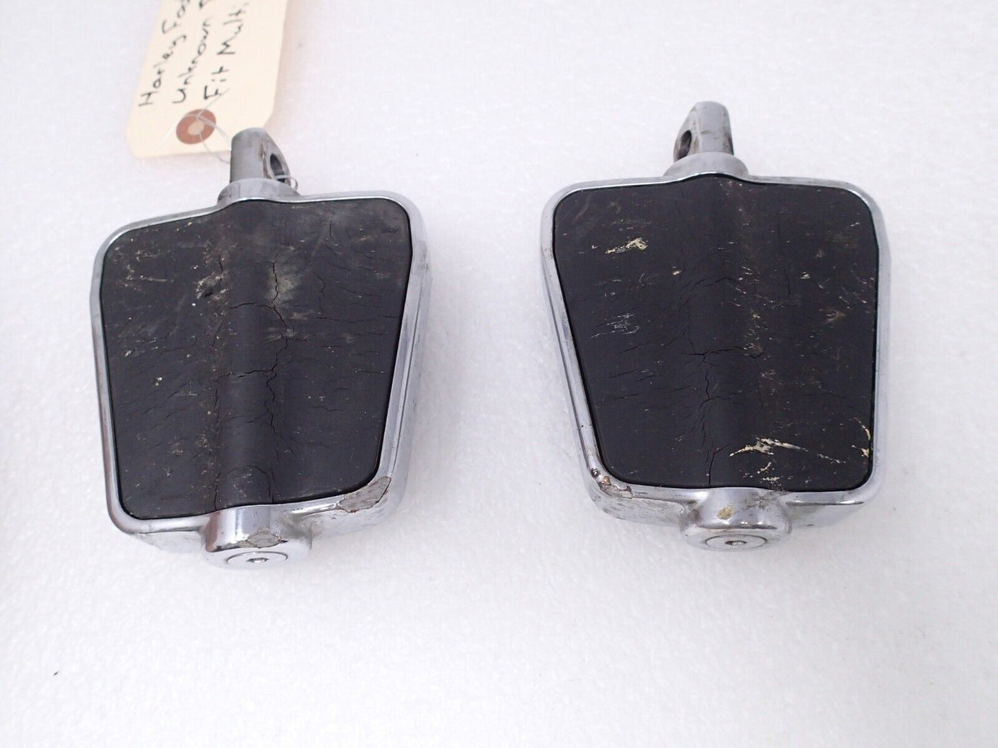 1995 HARLEY-DAVIDSON SOFTAIL FOOT RESTS PEGS SET PAIR 51327-08
