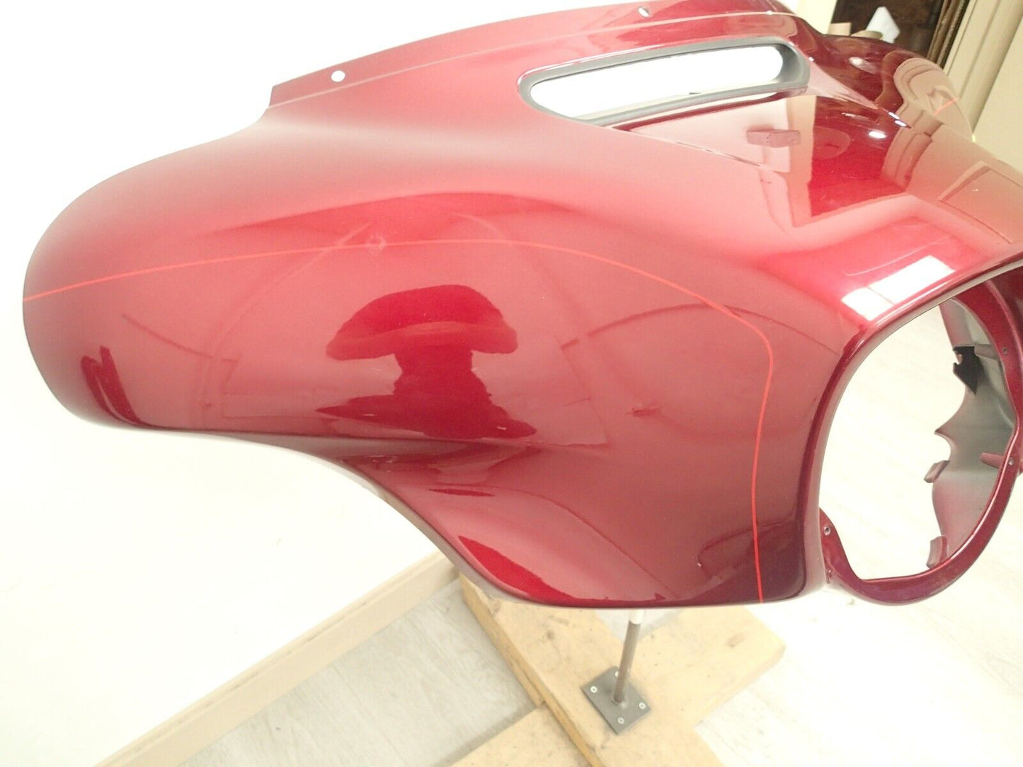 14-23 Harley Davidson Touring OEM Outer Batwing Fairing BRED sulungo? 57000016