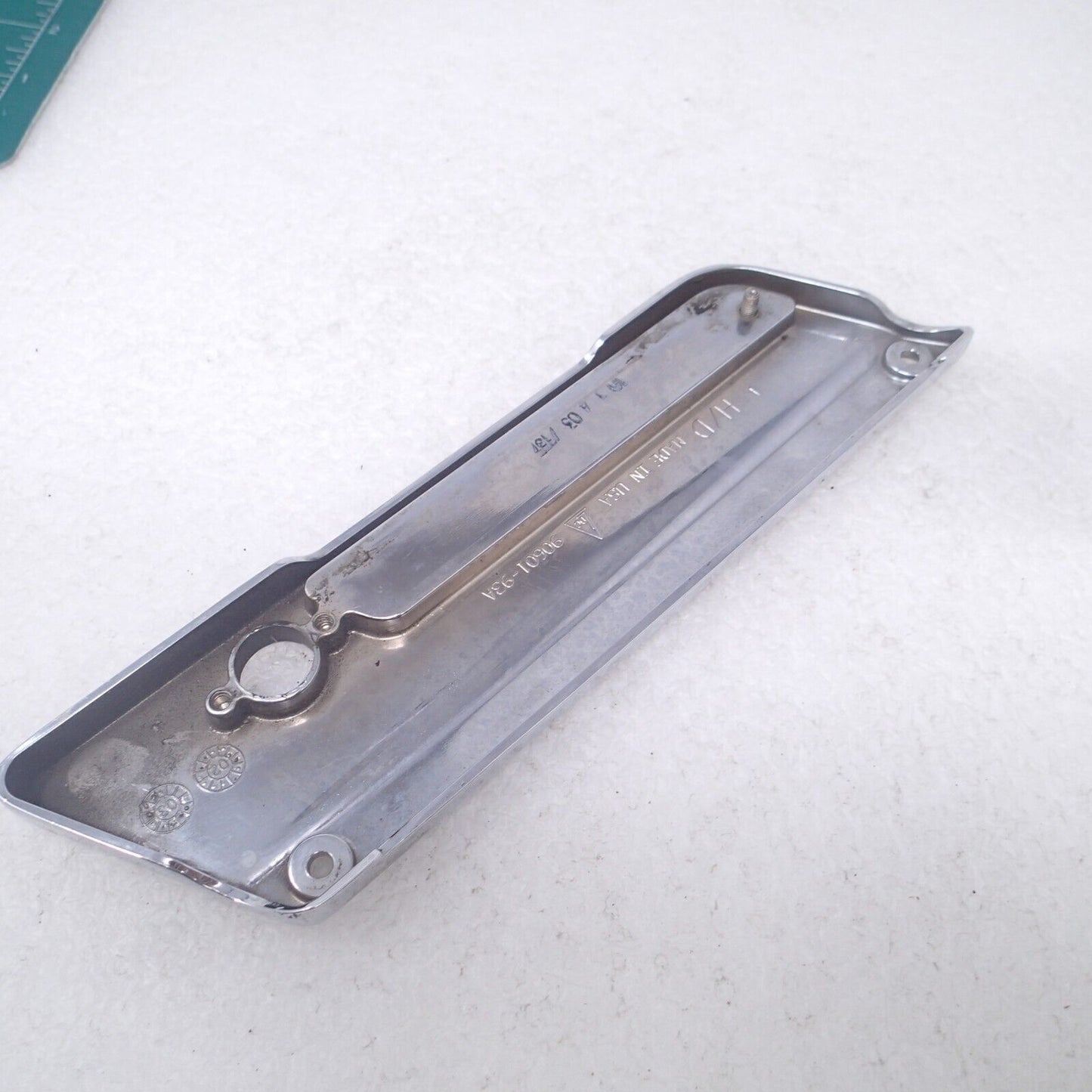2009 Harley Electra Glide Right Saddlebag Latch Faceplate CHROME 90601-93A