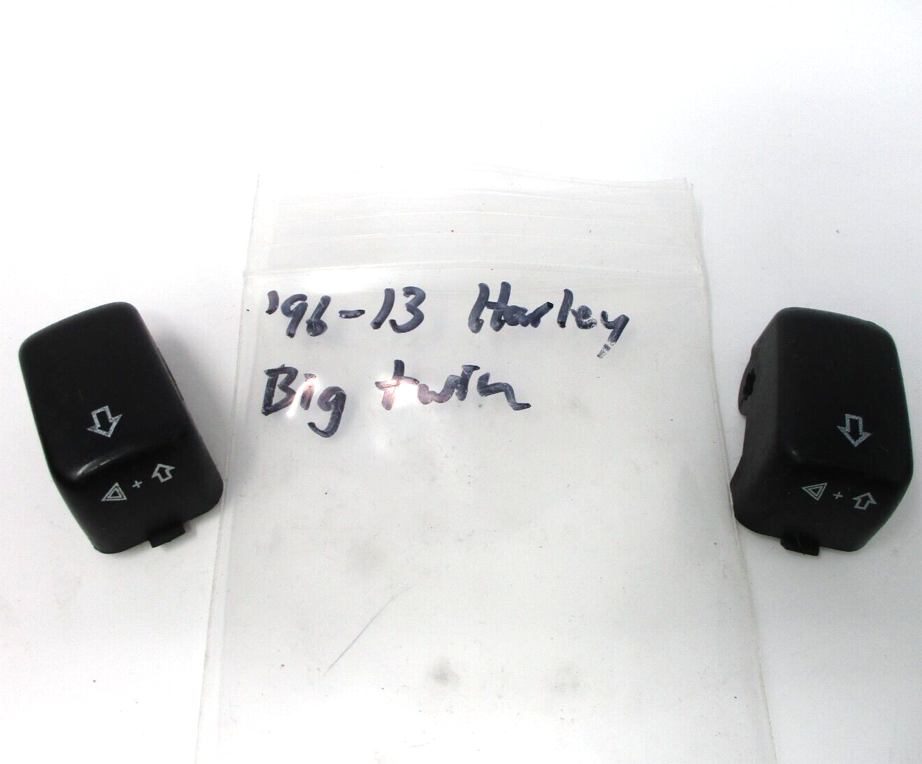 Harley-Davidson OEM turn Switch Housing Buttons Cap Big Twin '96-13(SET 2 pcs)