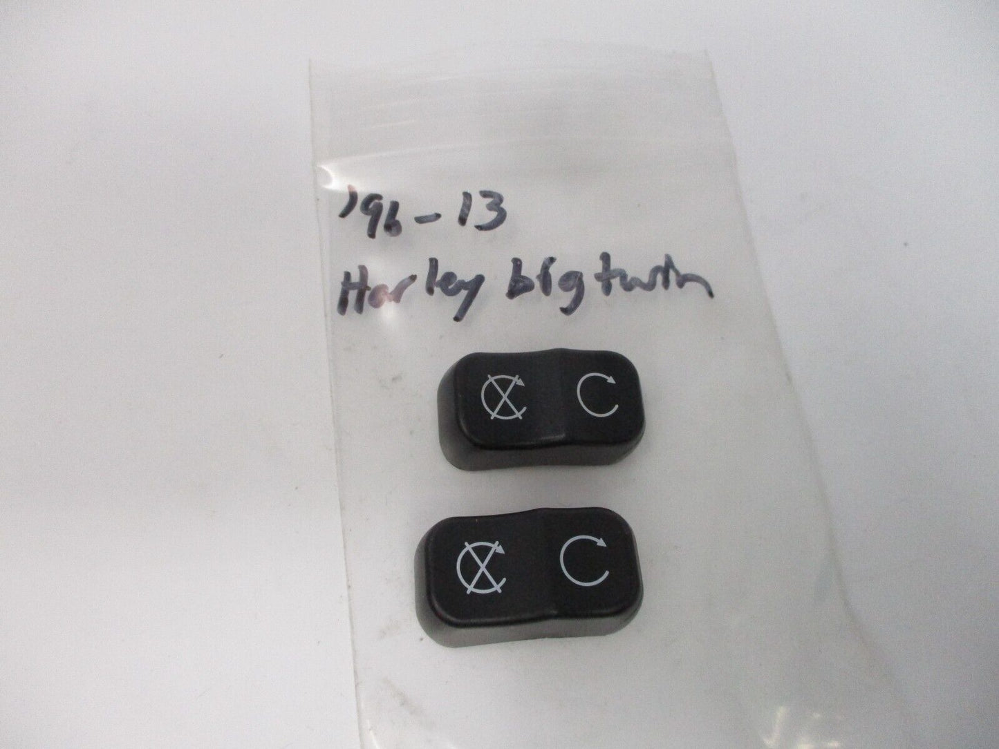 Harley-Davidson OEM Switch radio Housing Button Cap Big Twin '96-13 2pcs