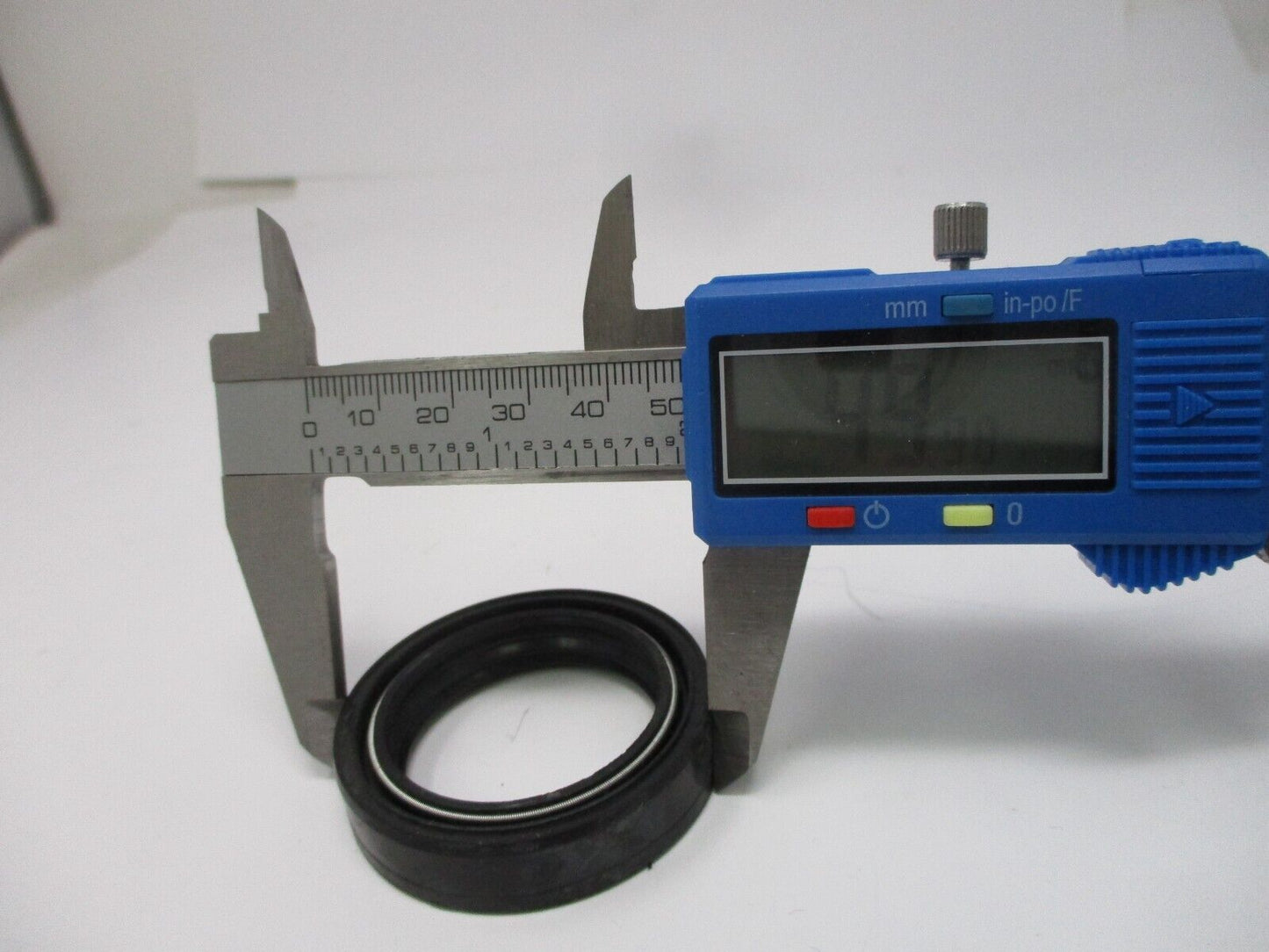 ONLY Seal for Linkage Bearing From KIT 27-1028 37*50*11mm/RSA 375011
