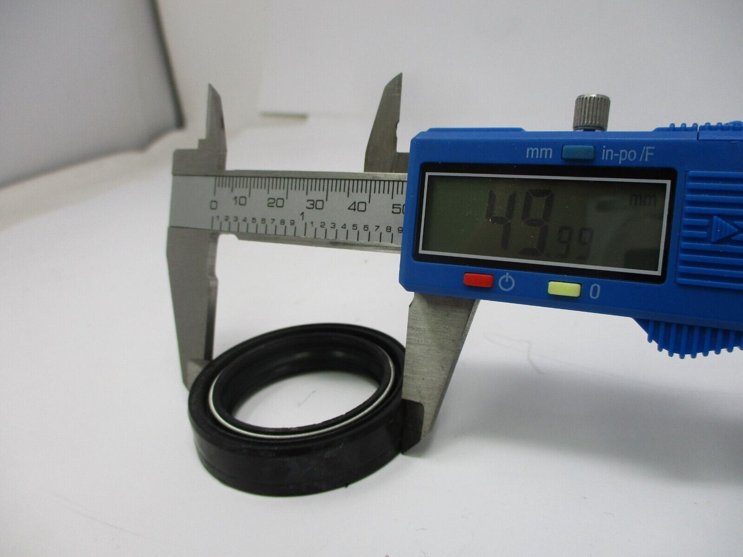 ONLY Seal for Linkage Bearing From KIT 27-1028 37*50*11mm/RSA 375011