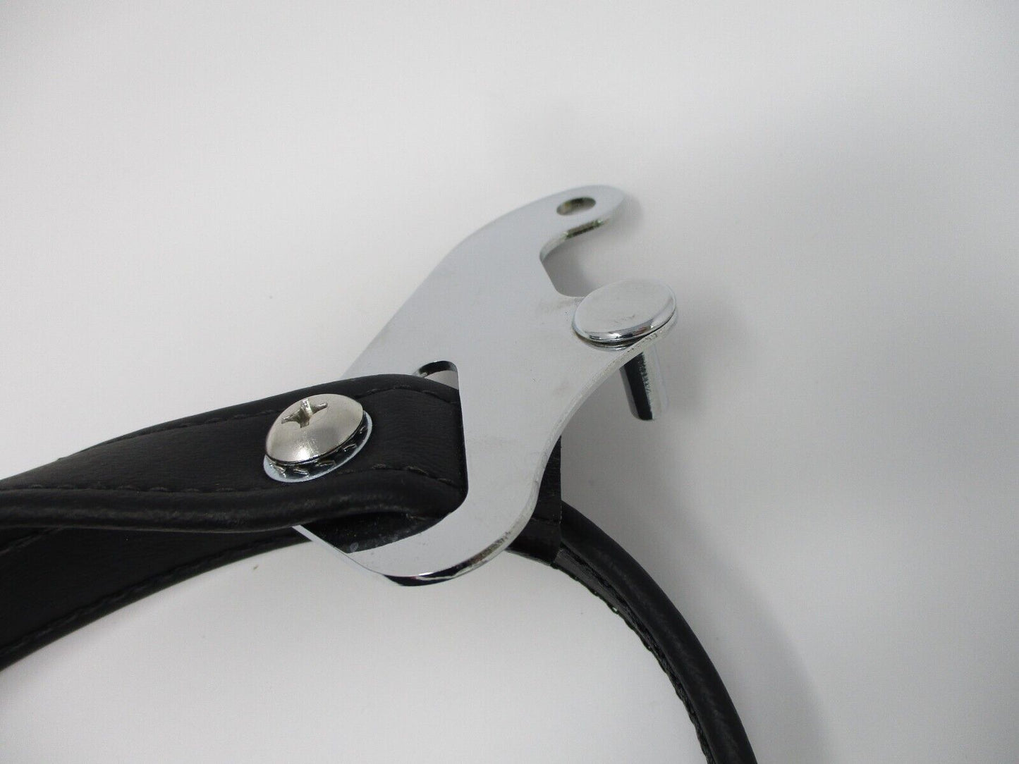 Harley-Davidson Touring OEM 20 Inch Passenger Seat Handle Strap Bracket Set