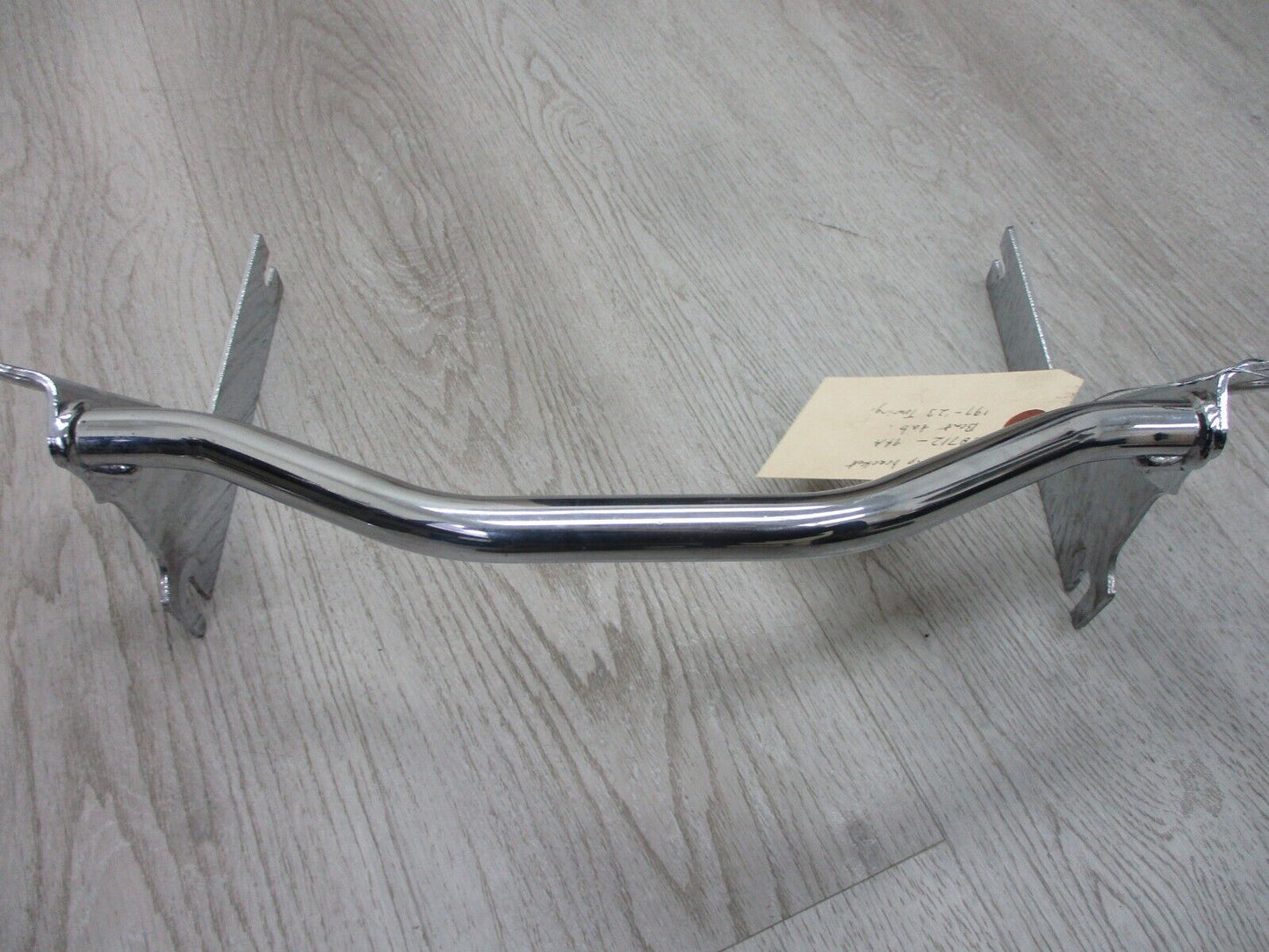 2007 Harley Electra Glide Front Turn Signal Light Bar Mount Bracket 68712-94A