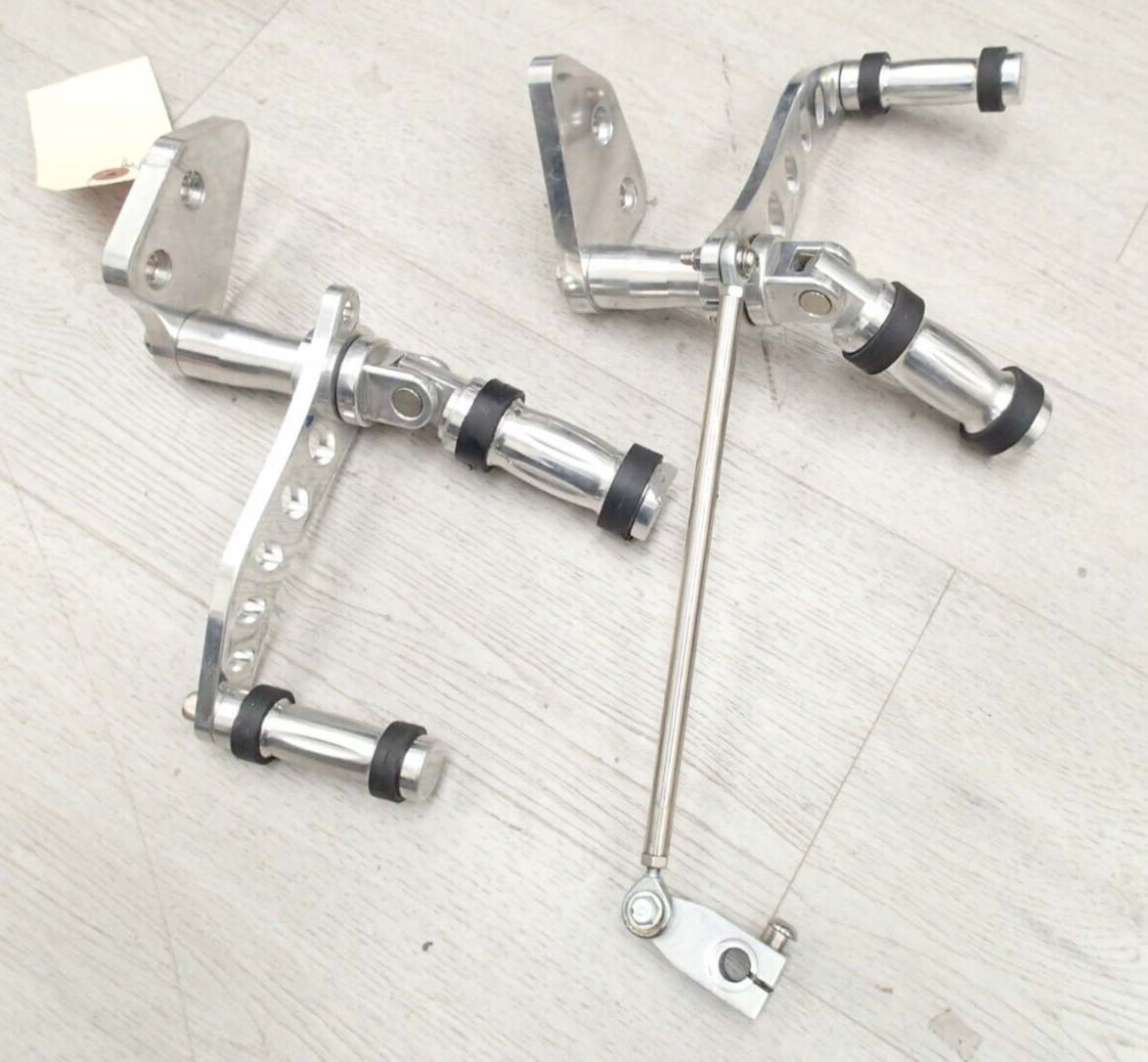 Silver Forward Controls Foot Peg Kits Fit For Harley Dyna Super Glide 2000-2015