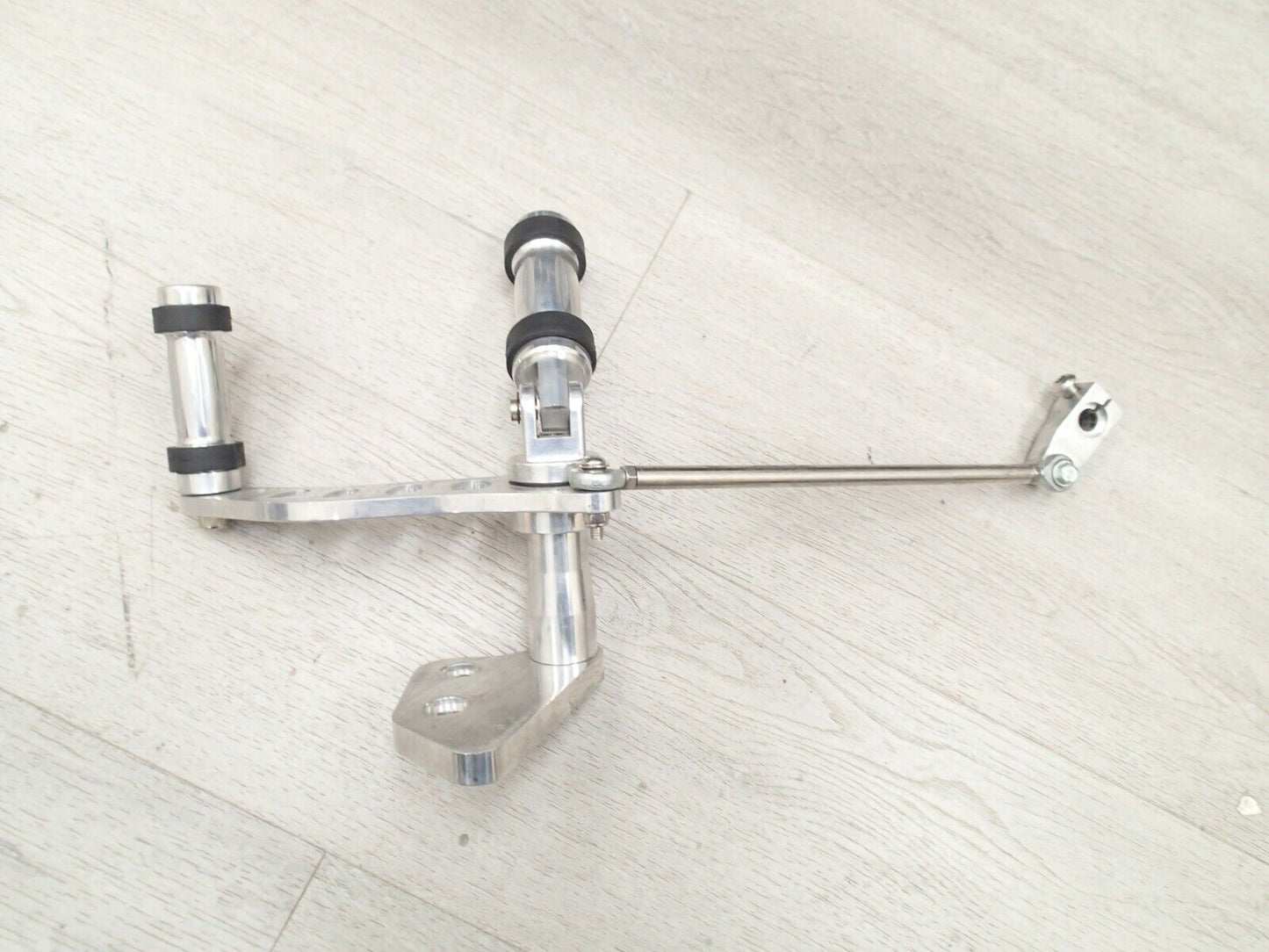 Silver Forward Controls Foot Peg Kits Fit For Harley Dyna Super Glide 2000-2015
