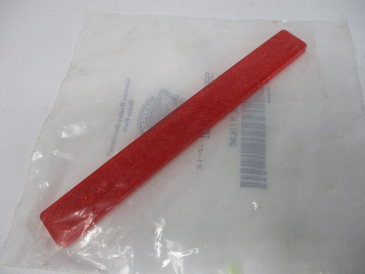 GENUINE HARLEY DAVIDSON RED REFLECTOR 59988-72A OEM SINGLE UNIT