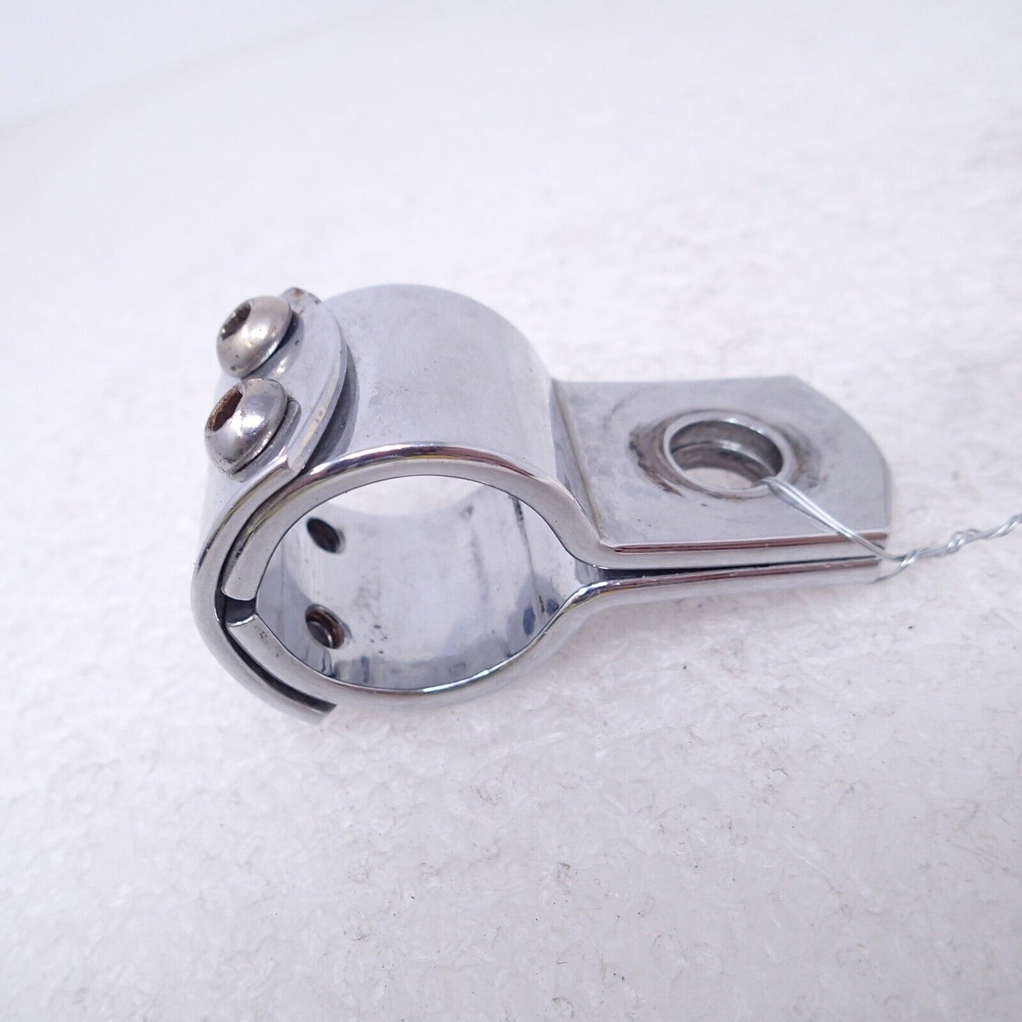 Harley THREE-PIECE FRAME CLAMP 1 1/4'' Aftermarket?